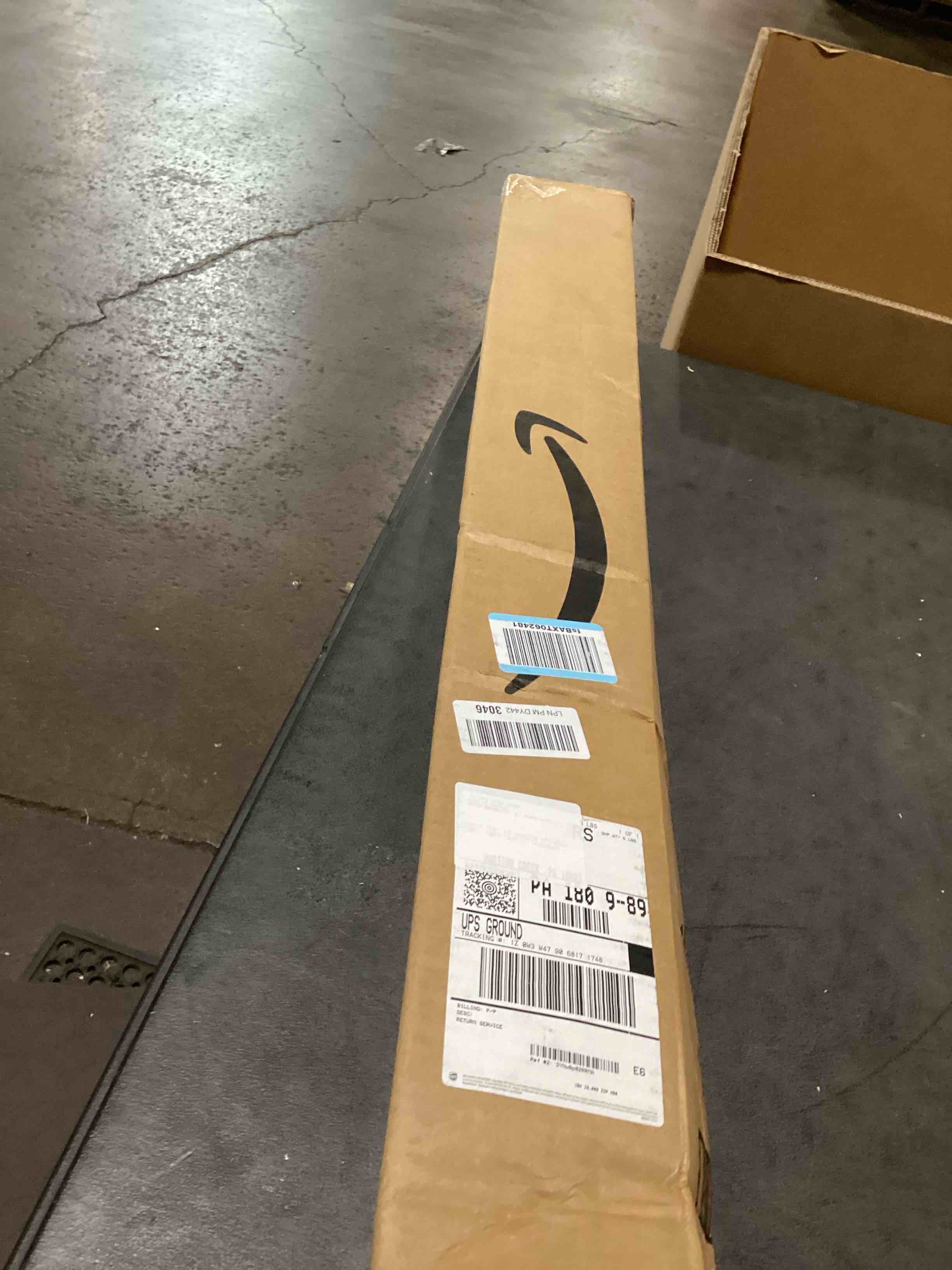 https://s3.amazonaws.com/lotting-images-prod/bidfta/GRA3558525_1752250329323.jpeg