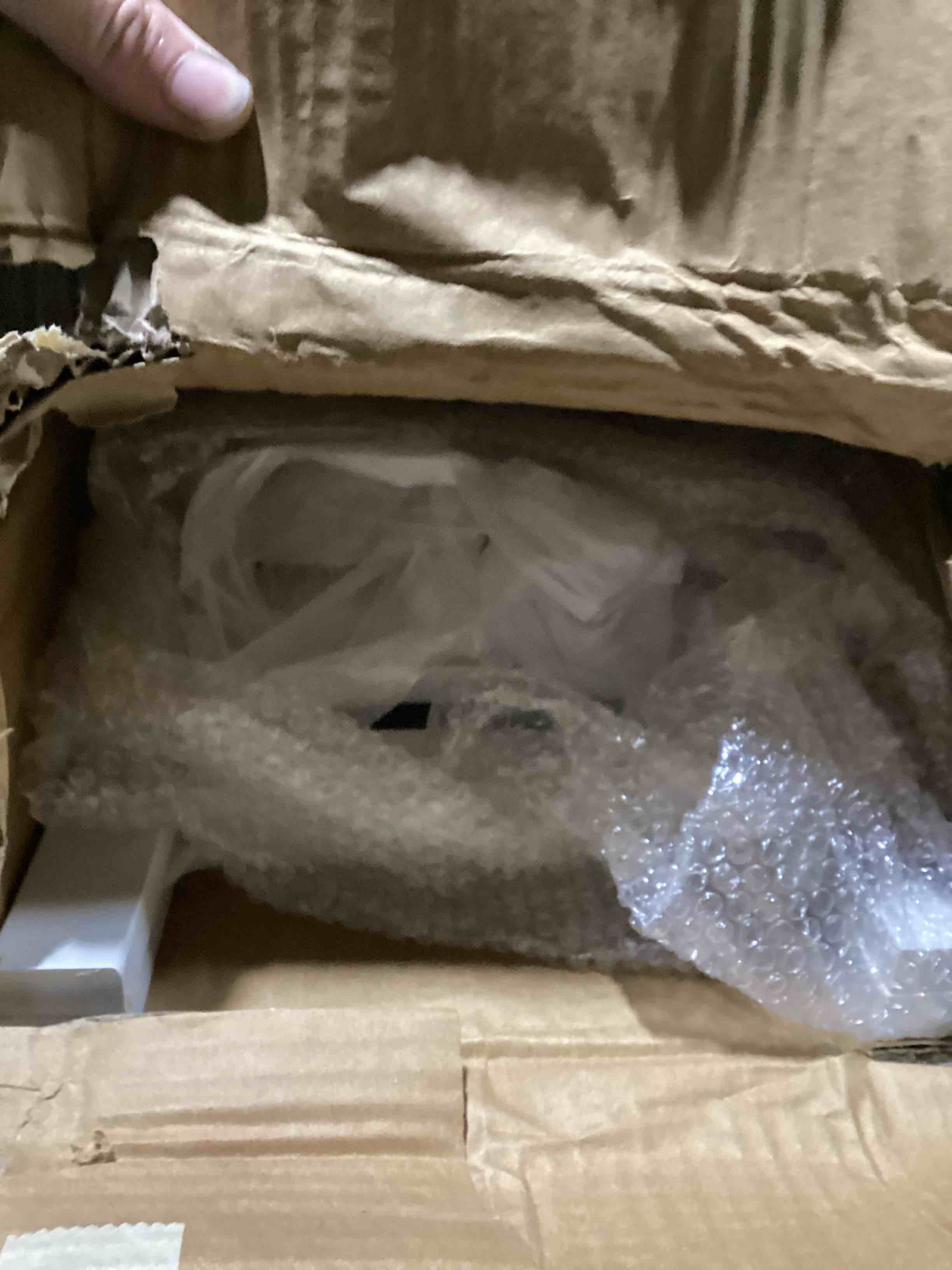 https://s3.amazonaws.com/lotting-images-prod/bidfta/GRA3558526_1752250473539.jpeg