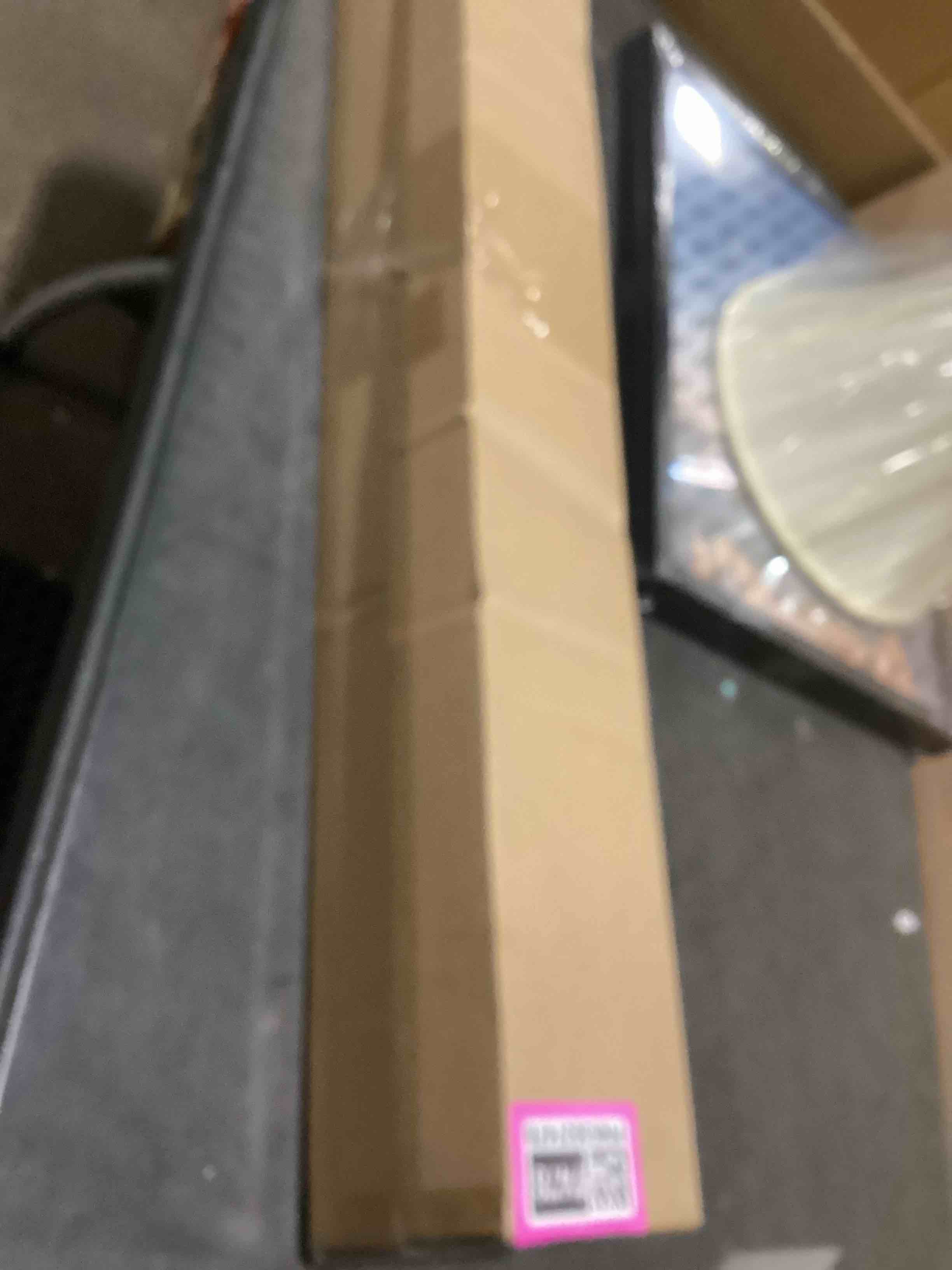 https://s3.amazonaws.com/lotting-images-prod/bidfta/GRA3558562_1752259779827.jpeg