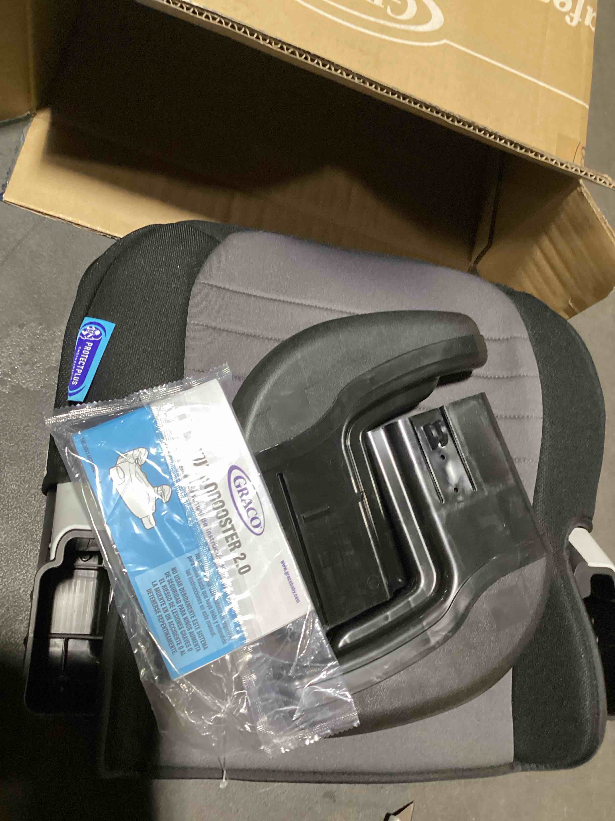 https://s3.amazonaws.com/lotting-images-prod/bidfta/GRA3558695_1752579291981.jpeg
