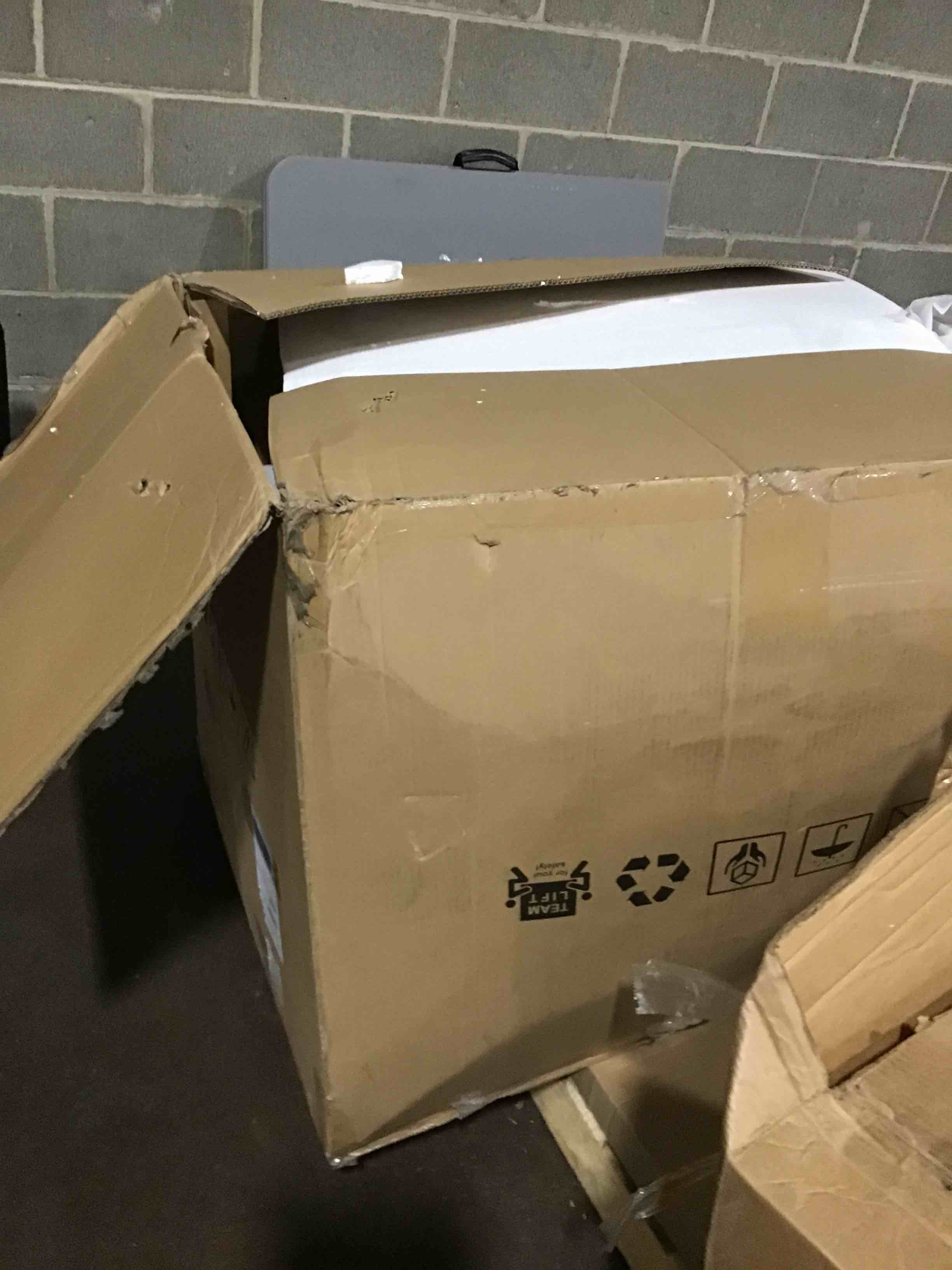 https://s3.amazonaws.com/lotting-images-prod/bidfta/GRA3559081_1749492033957.jpeg