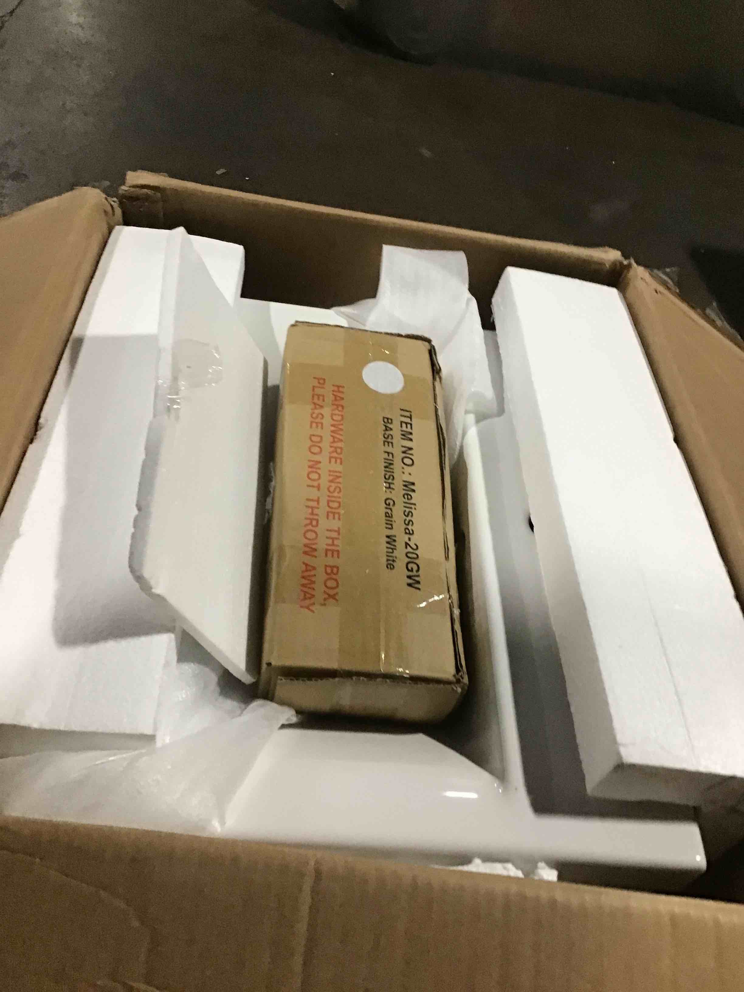 https://s3.amazonaws.com/lotting-images-prod/bidfta/GRA3559605_1750429848988.jpeg