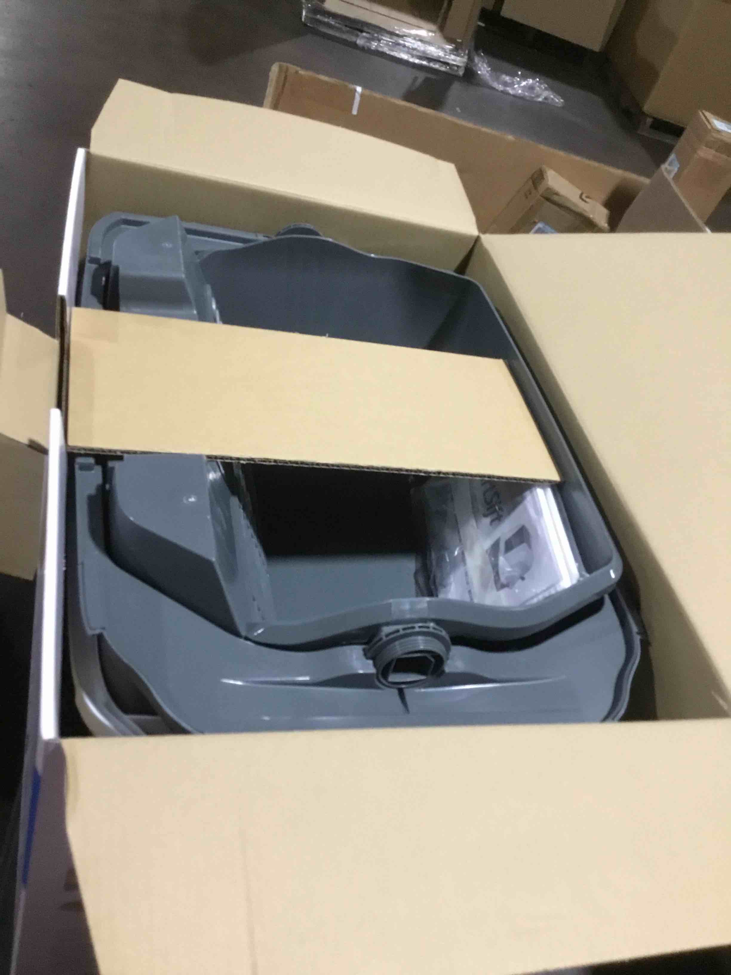 https://s3.amazonaws.com/lotting-images-prod/bidfta/GRA3559757_1750687420664.jpeg
