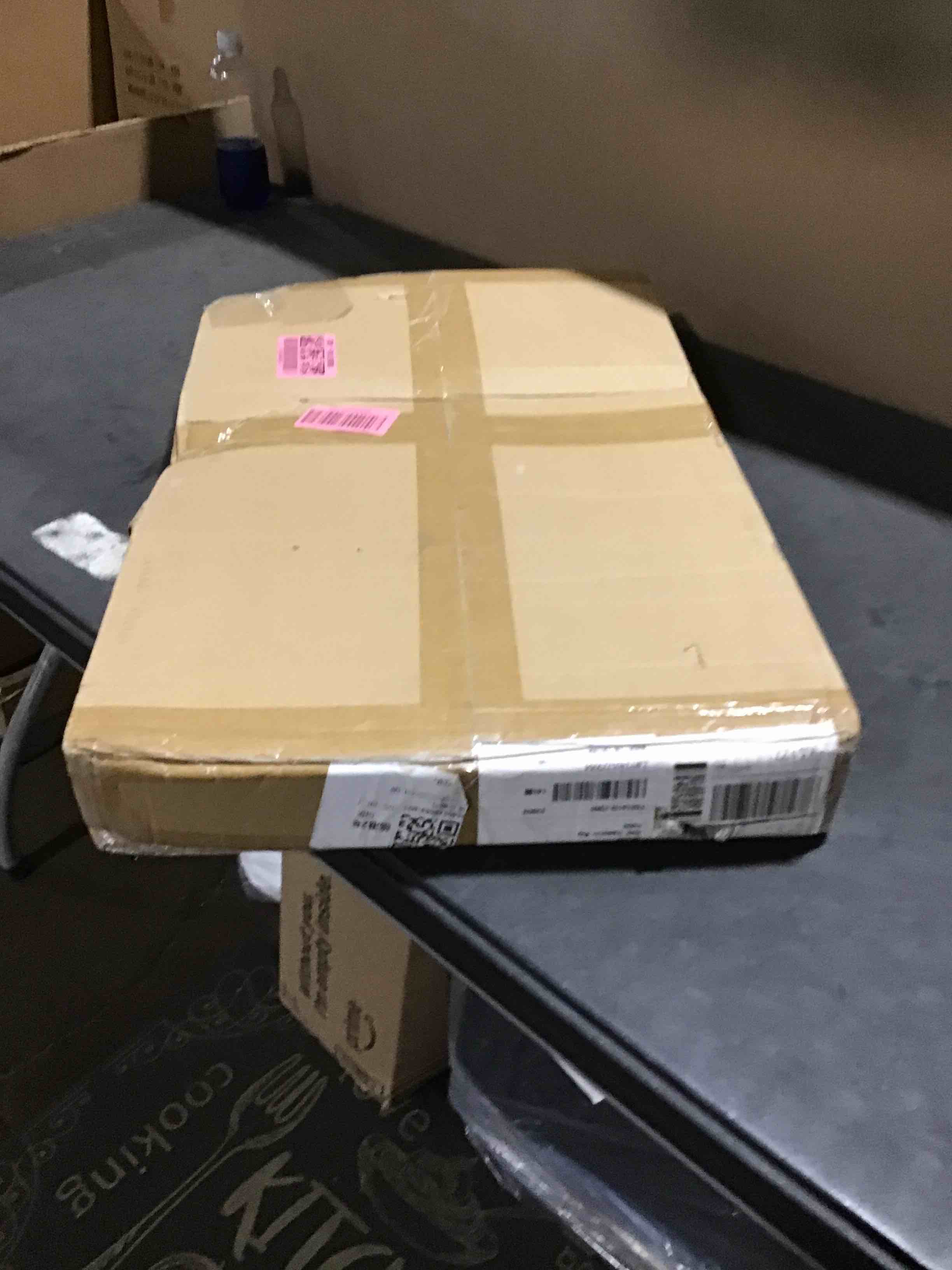 https://s3.amazonaws.com/lotting-images-prod/bidfta/GRA3559957_1750850213262.jpeg