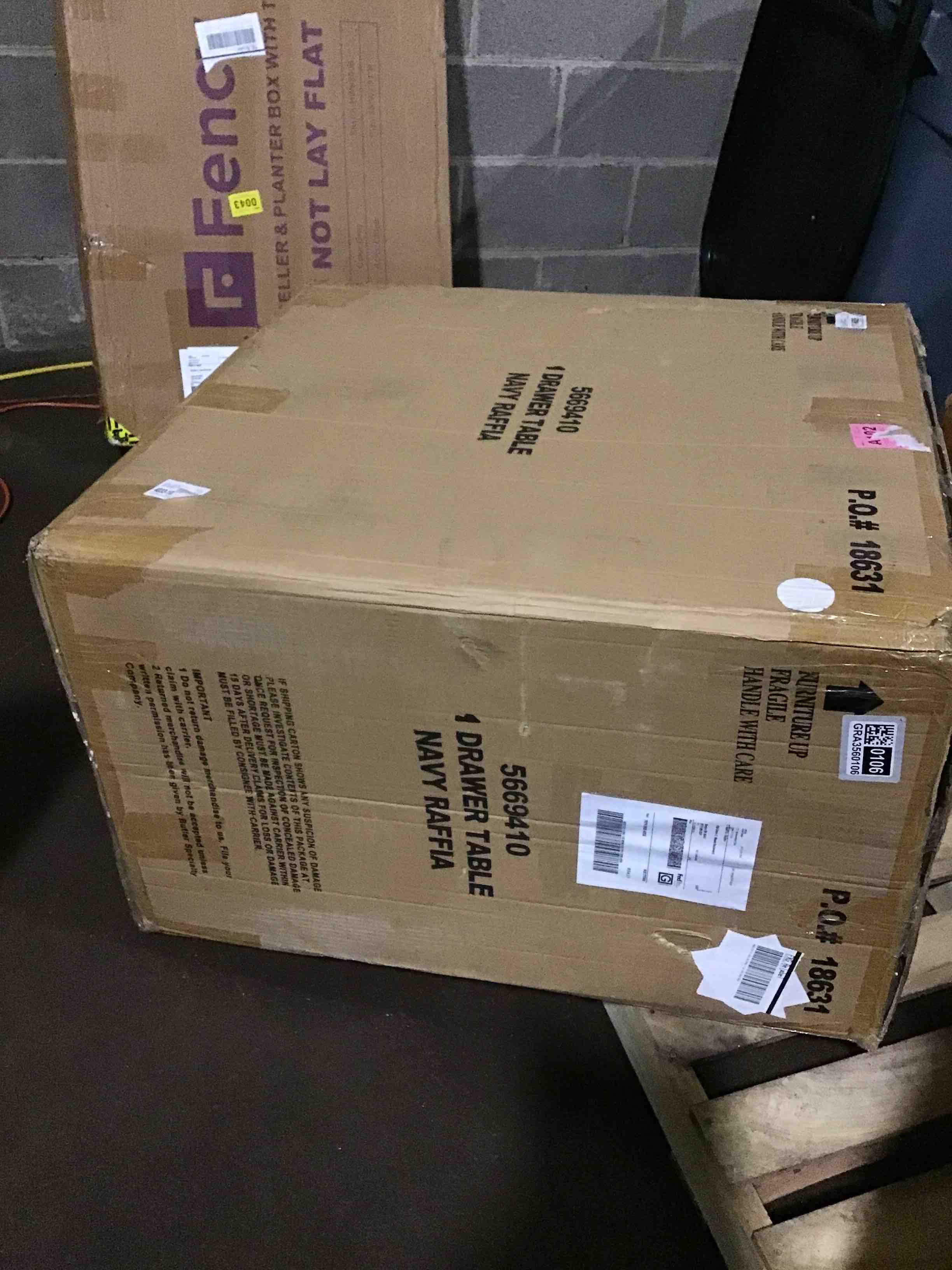 https://s3.amazonaws.com/lotting-images-prod/bidfta/GRA3560106_1750944847042.jpeg