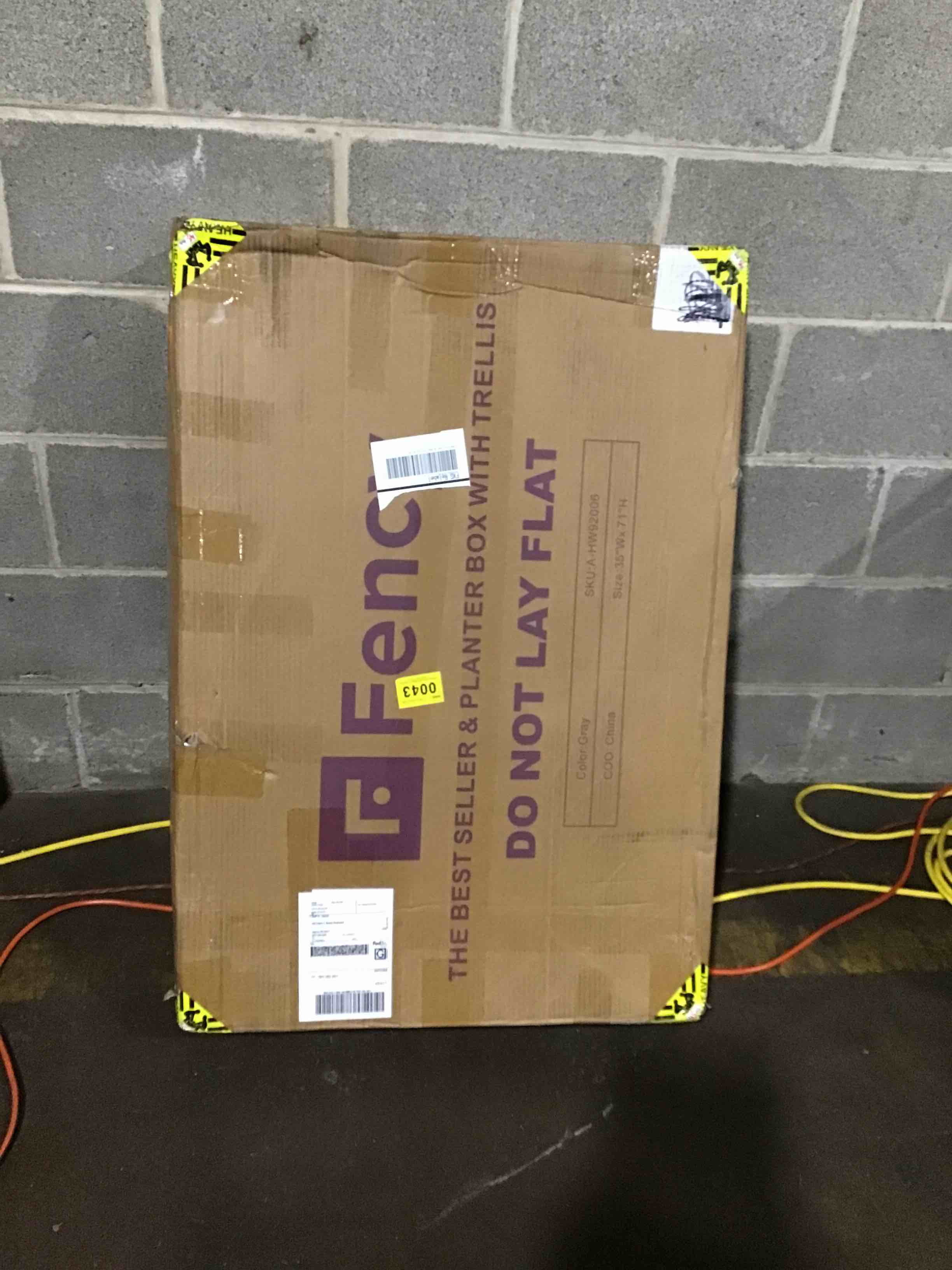 https://s3.amazonaws.com/lotting-images-prod/bidfta/GRA3560112_1750944453945.jpeg
