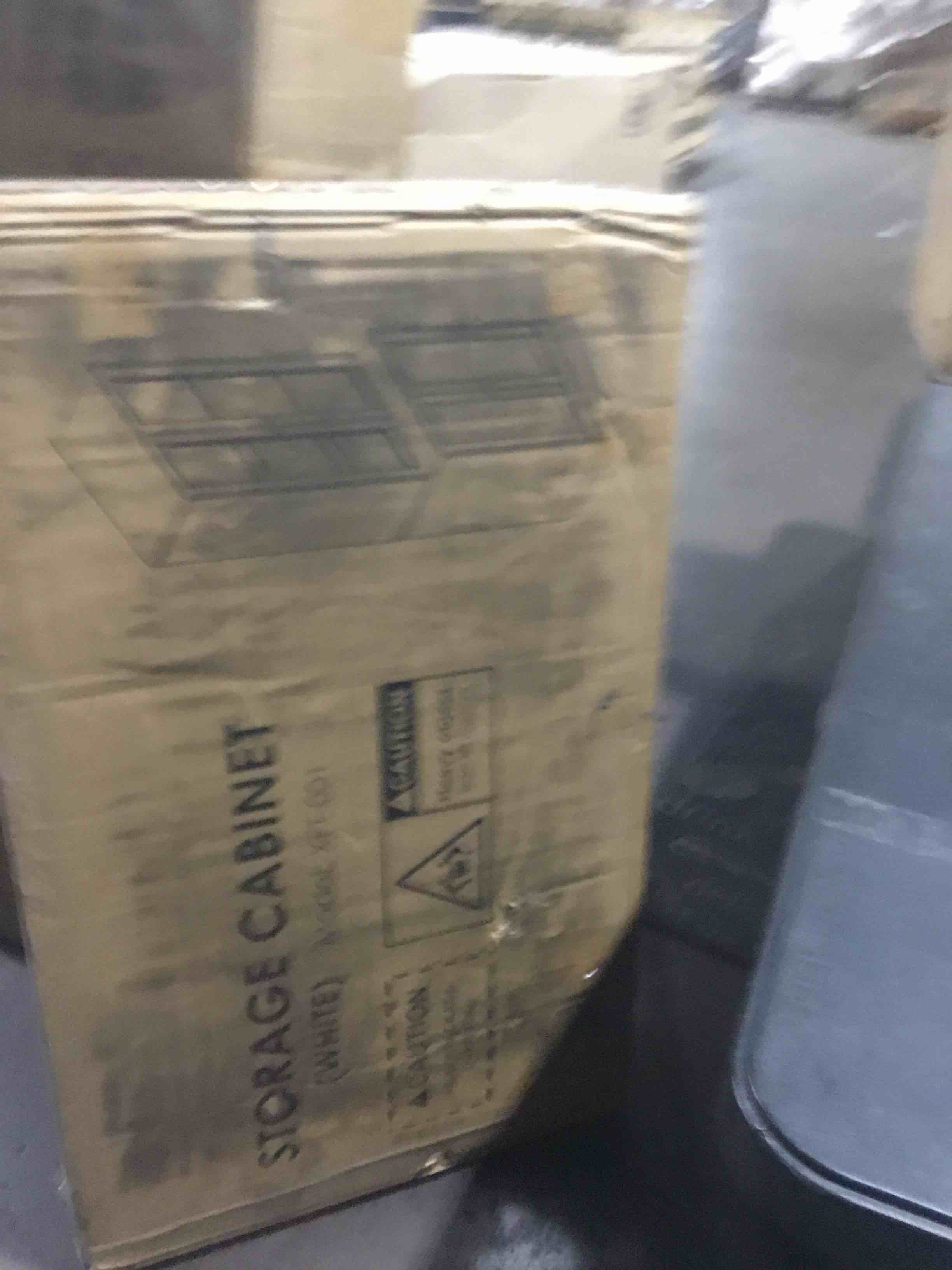 https://s3.amazonaws.com/lotting-images-prod/bidfta/GRA3560198_1751024311240.jpeg