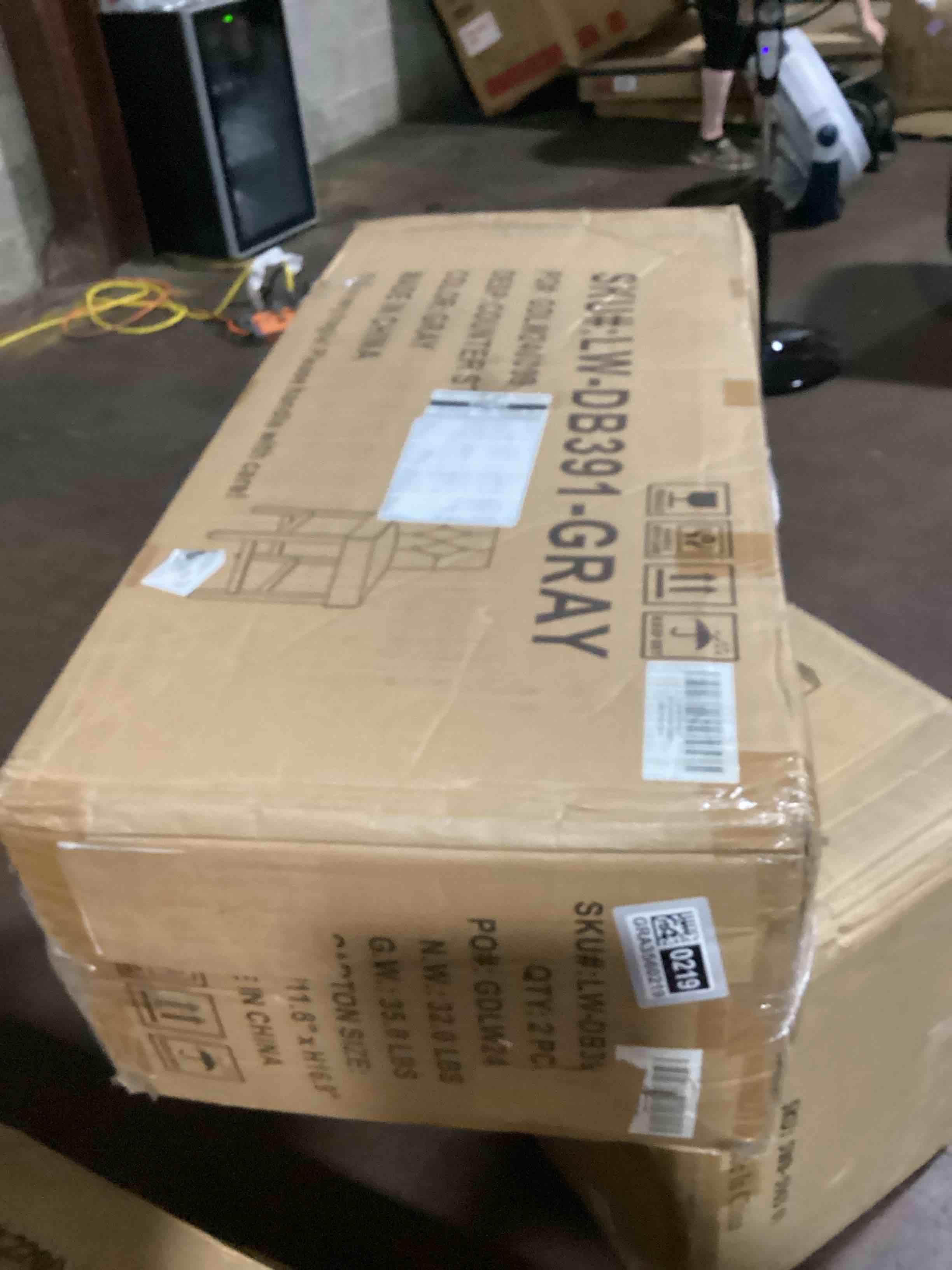 https://s3.amazonaws.com/lotting-images-prod/bidfta/GRA3560219_1751031071164.jpeg