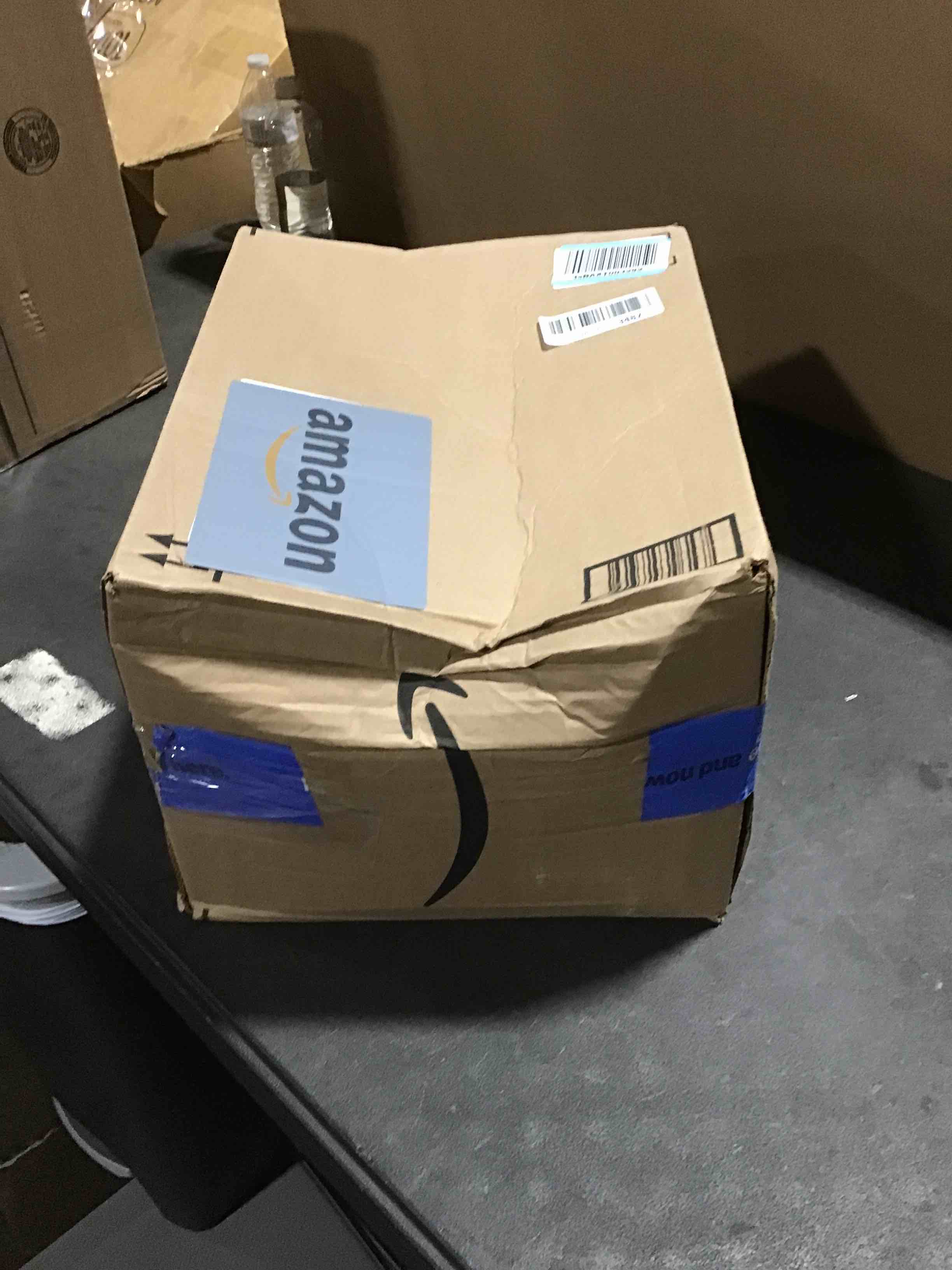 https://s3.amazonaws.com/lotting-images-prod/bidfta/GRA3560301_1751293823445.jpeg