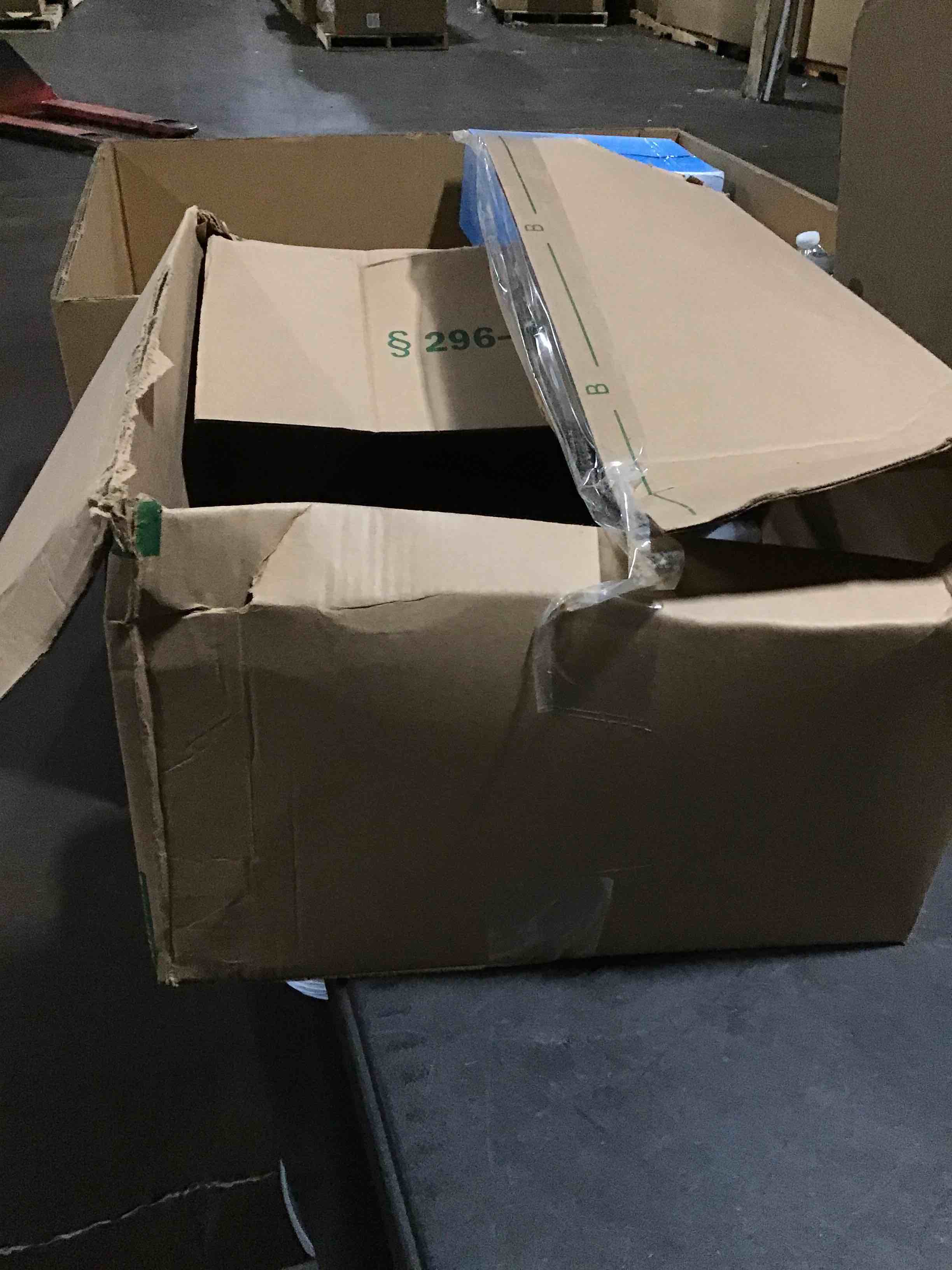 https://s3.amazonaws.com/lotting-images-prod/bidfta/GRA3560307_1751294407851.jpeg