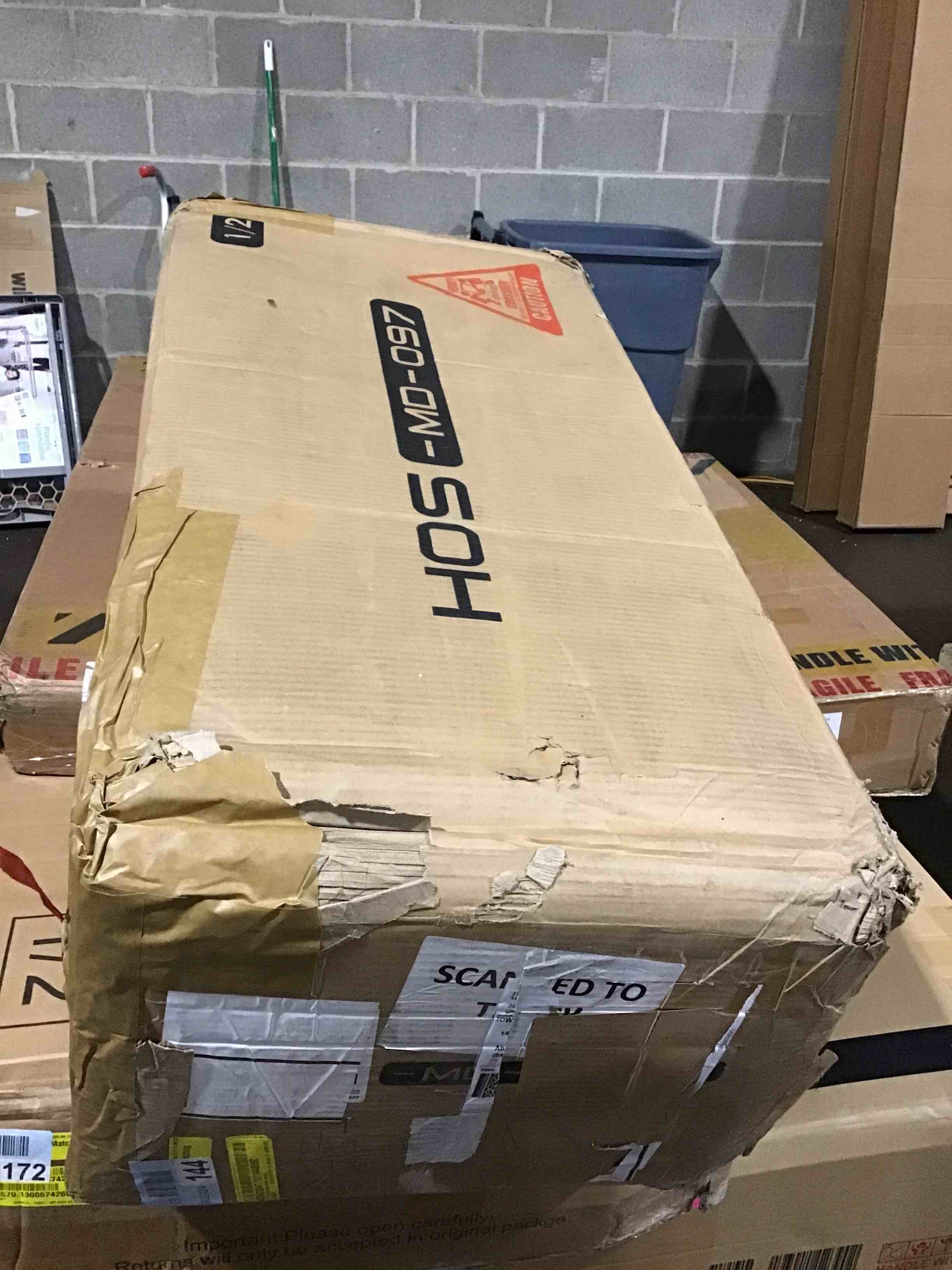 https://s3.amazonaws.com/lotting-images-prod/bidfta/GRA3560589_1751389651464.jpeg