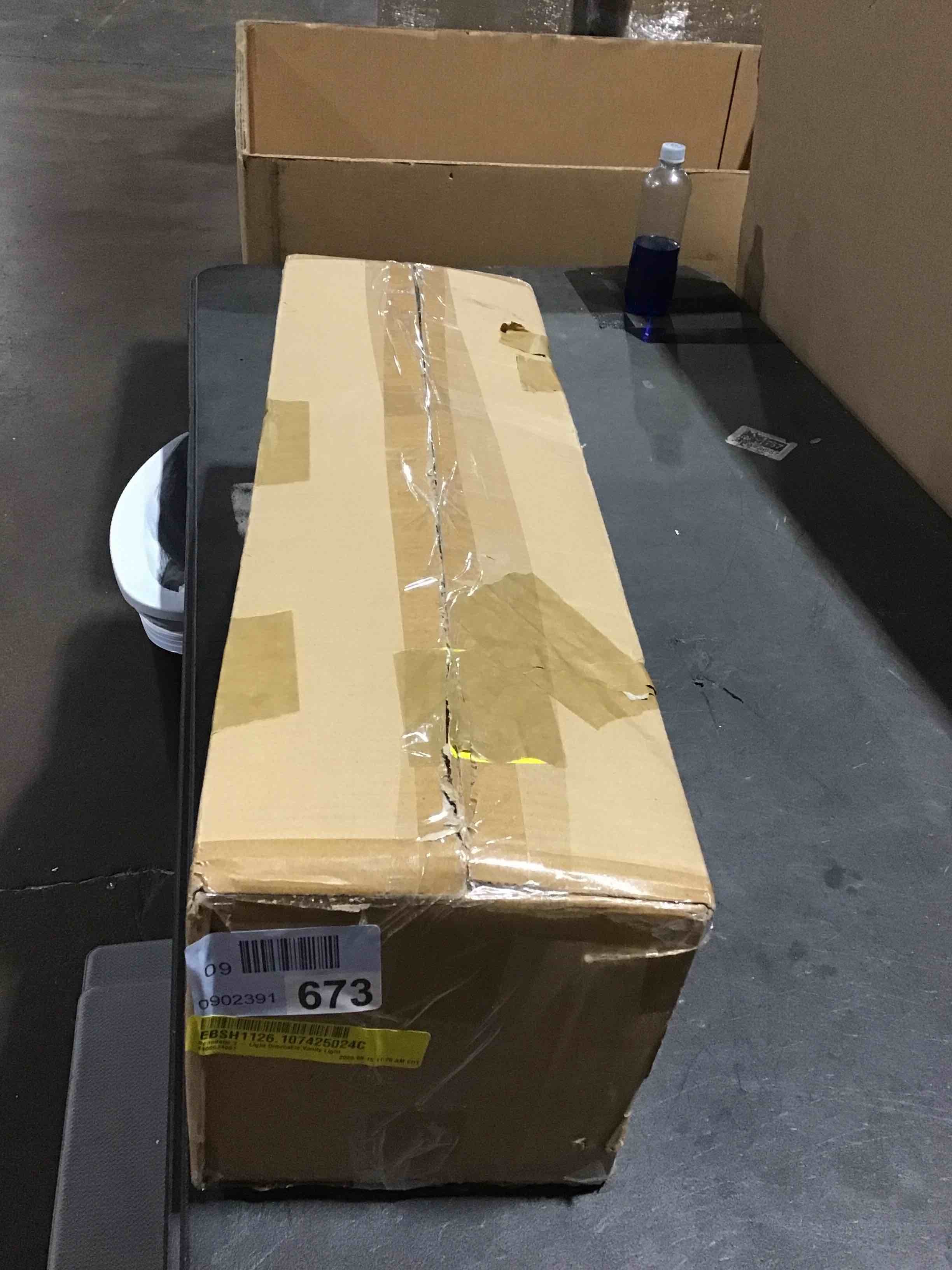 https://s3.amazonaws.com/lotting-images-prod/bidfta/GRA3560618_1751455739508.jpeg