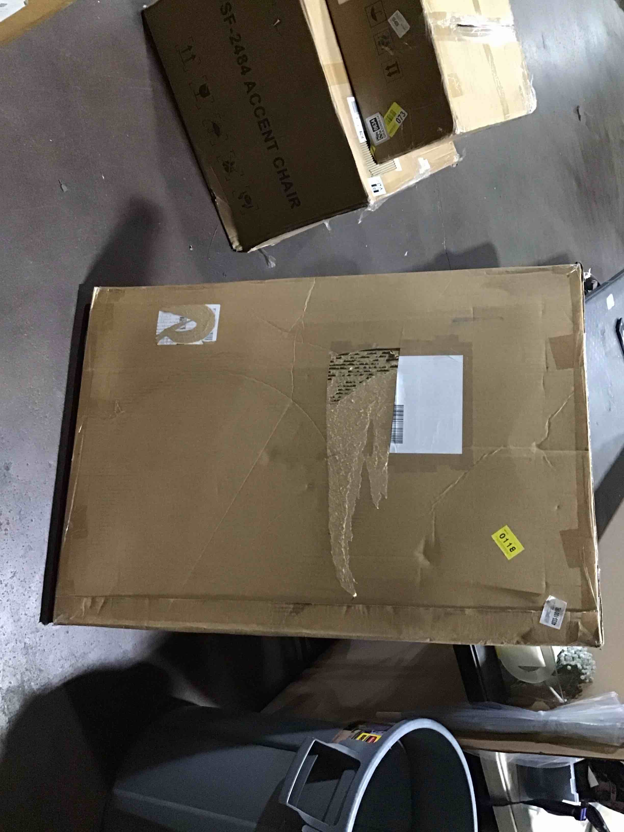 https://s3.amazonaws.com/lotting-images-prod/bidfta/GRA3560652_1751473869069.jpeg