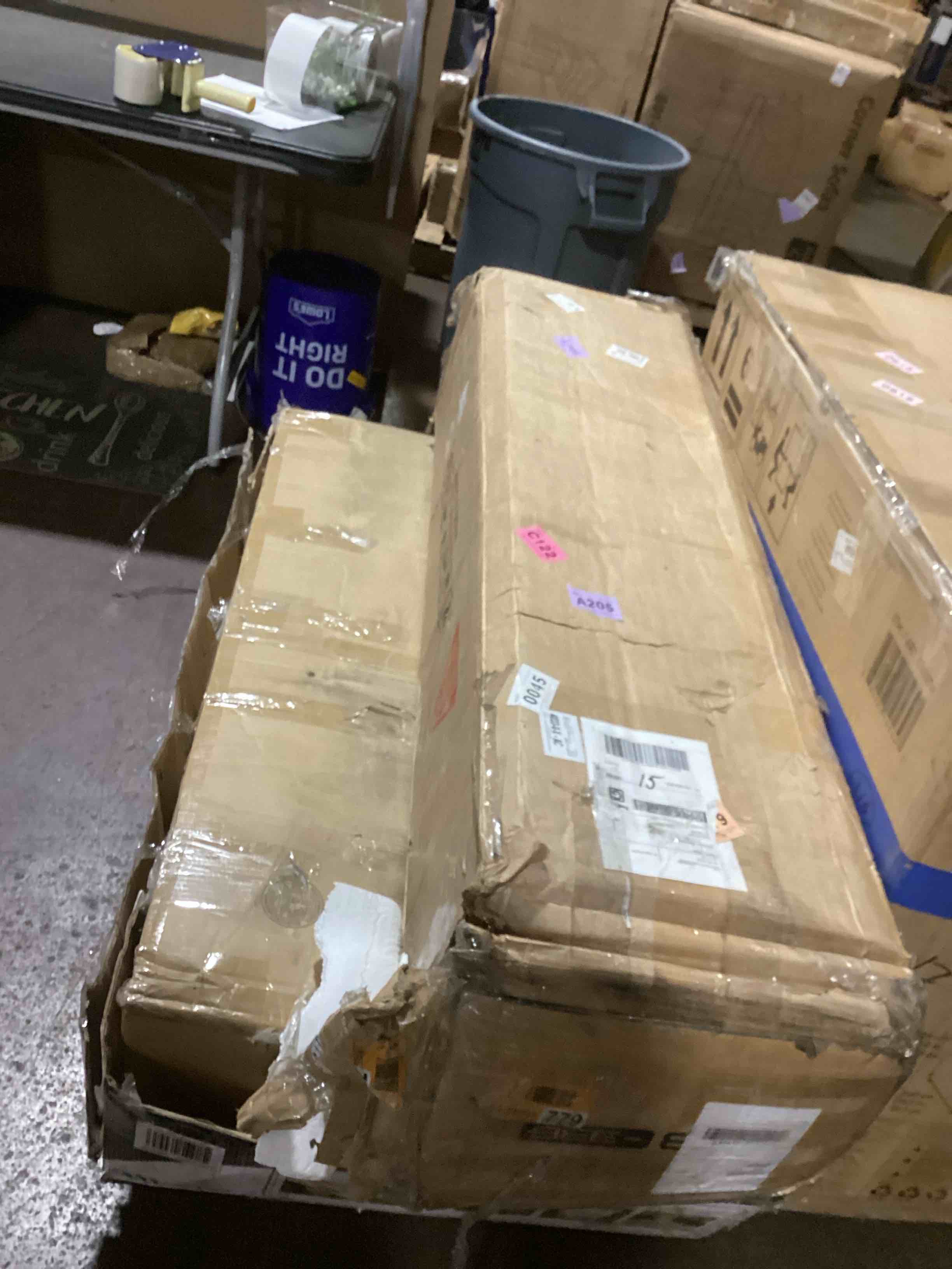 https://s3.amazonaws.com/lotting-images-prod/bidfta/GRA3560732_1751548662634.jpeg