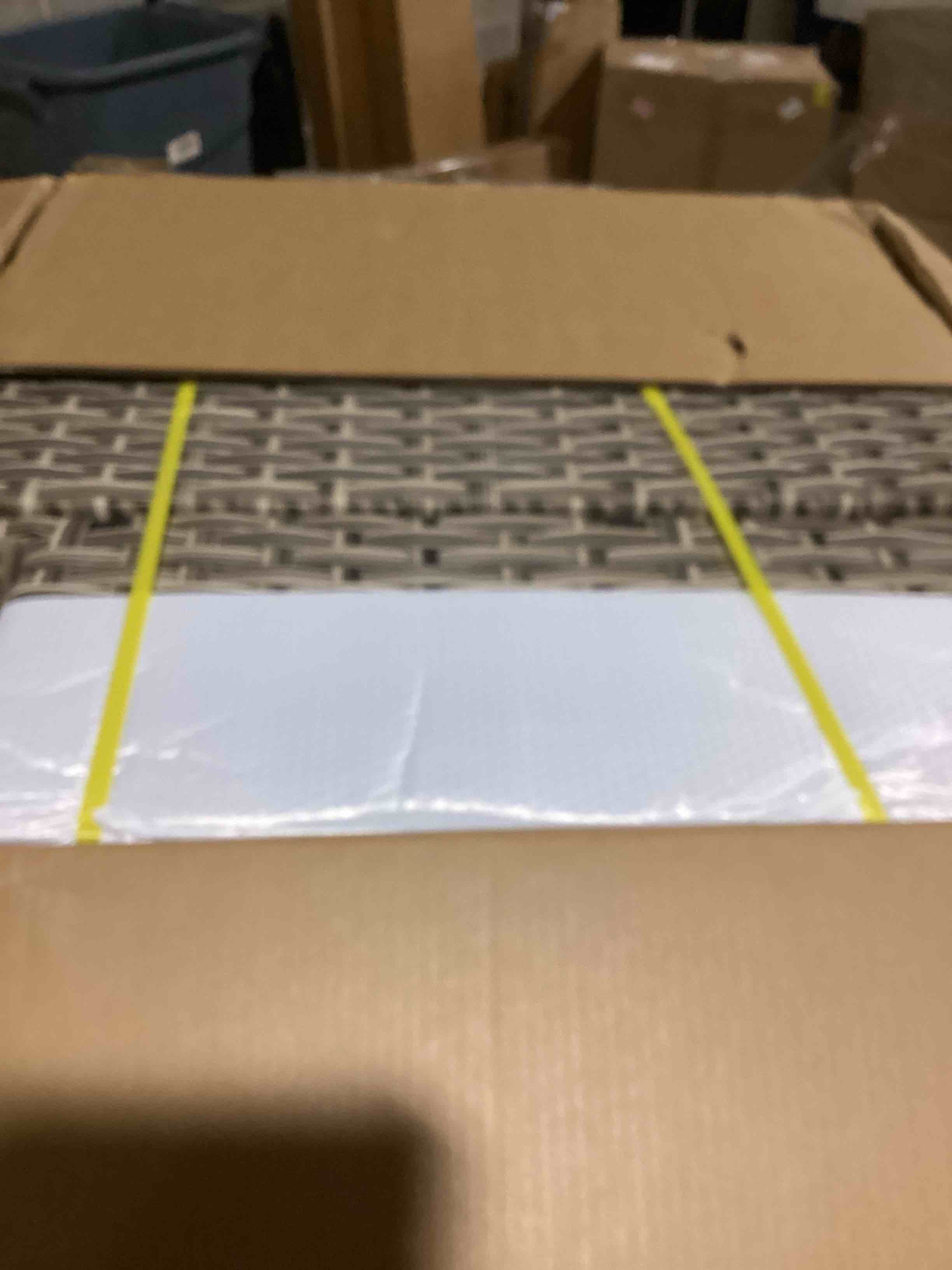 https://s3.amazonaws.com/lotting-images-prod/bidfta/GRA3560777_1751566209200.jpeg