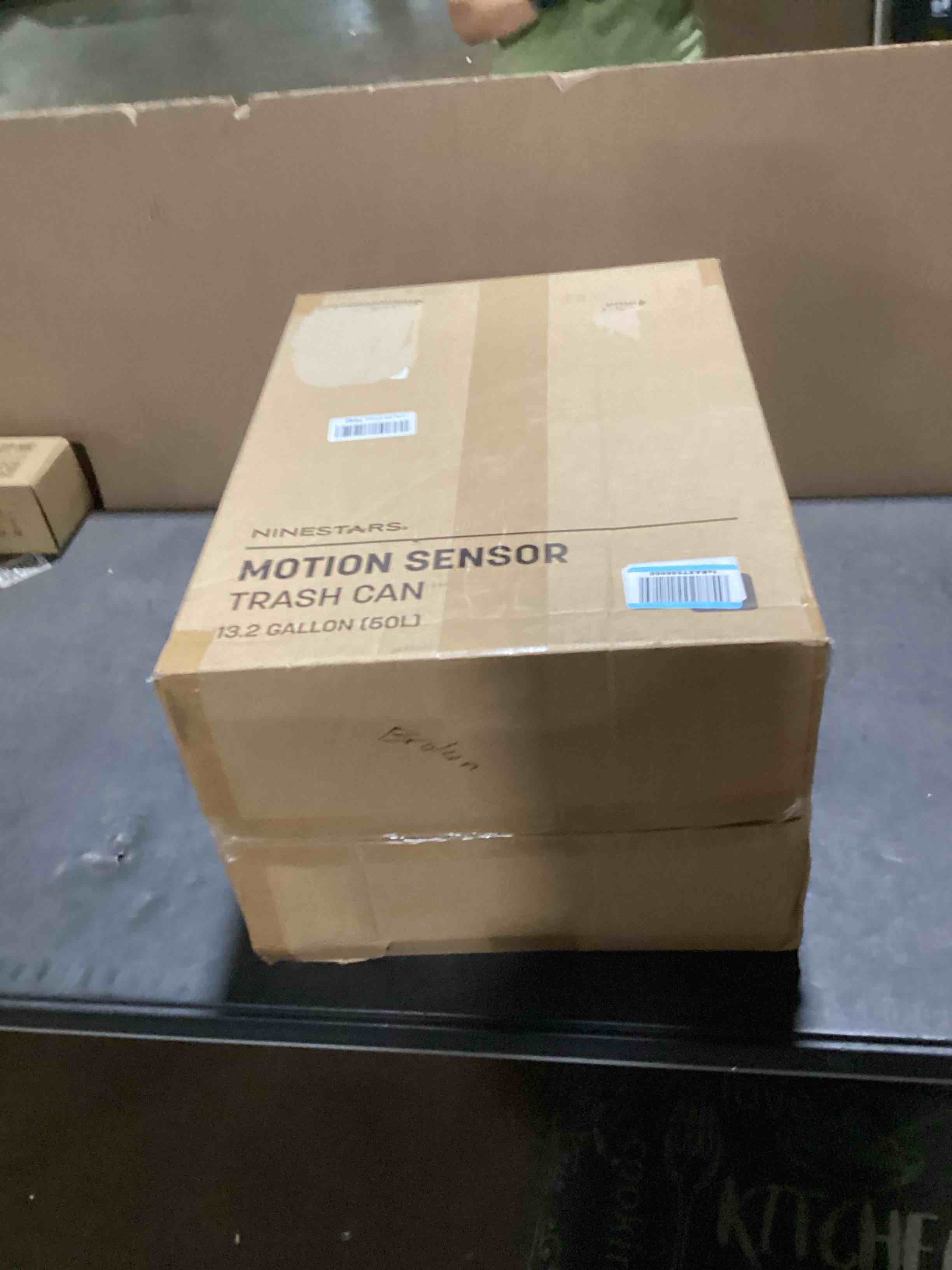 https://s3.amazonaws.com/lotting-images-prod/bidfta/GRA3560884_1751907467903.jpeg