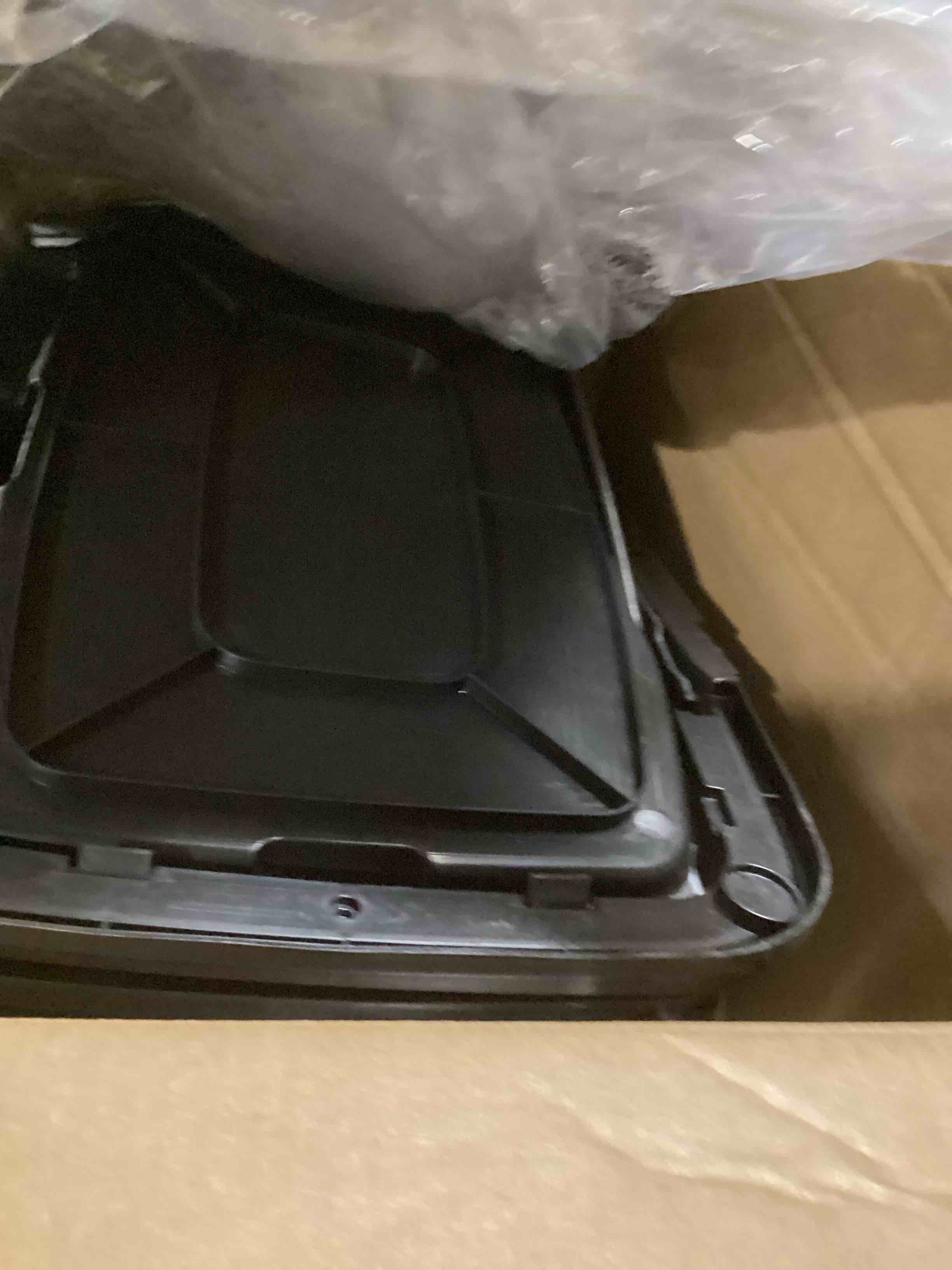 https://s3.amazonaws.com/lotting-images-prod/bidfta/GRA3560884_1751907483880.jpeg