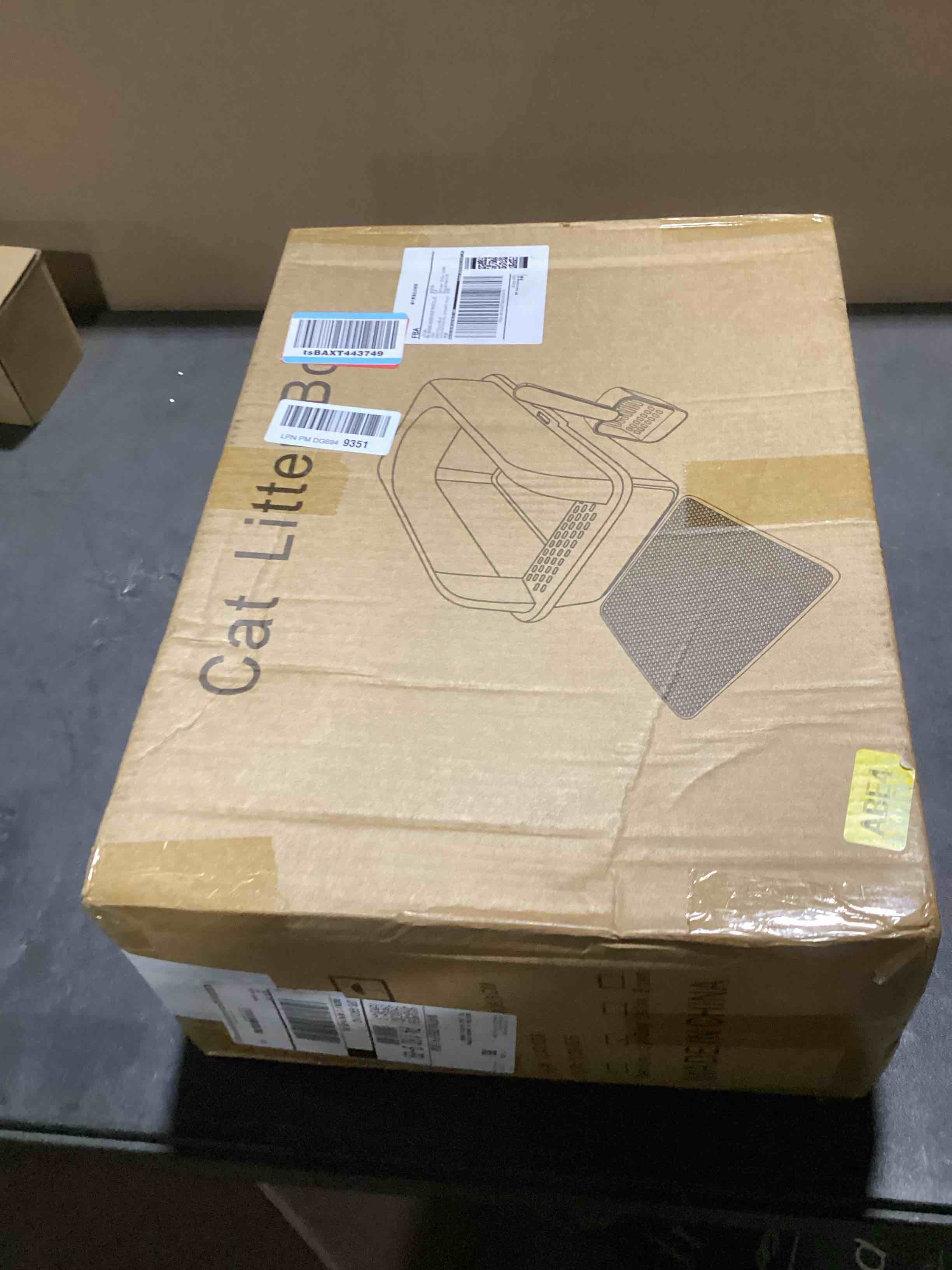 https://s3.amazonaws.com/lotting-images-prod/bidfta/GRA3560952_1751972983661.jpeg