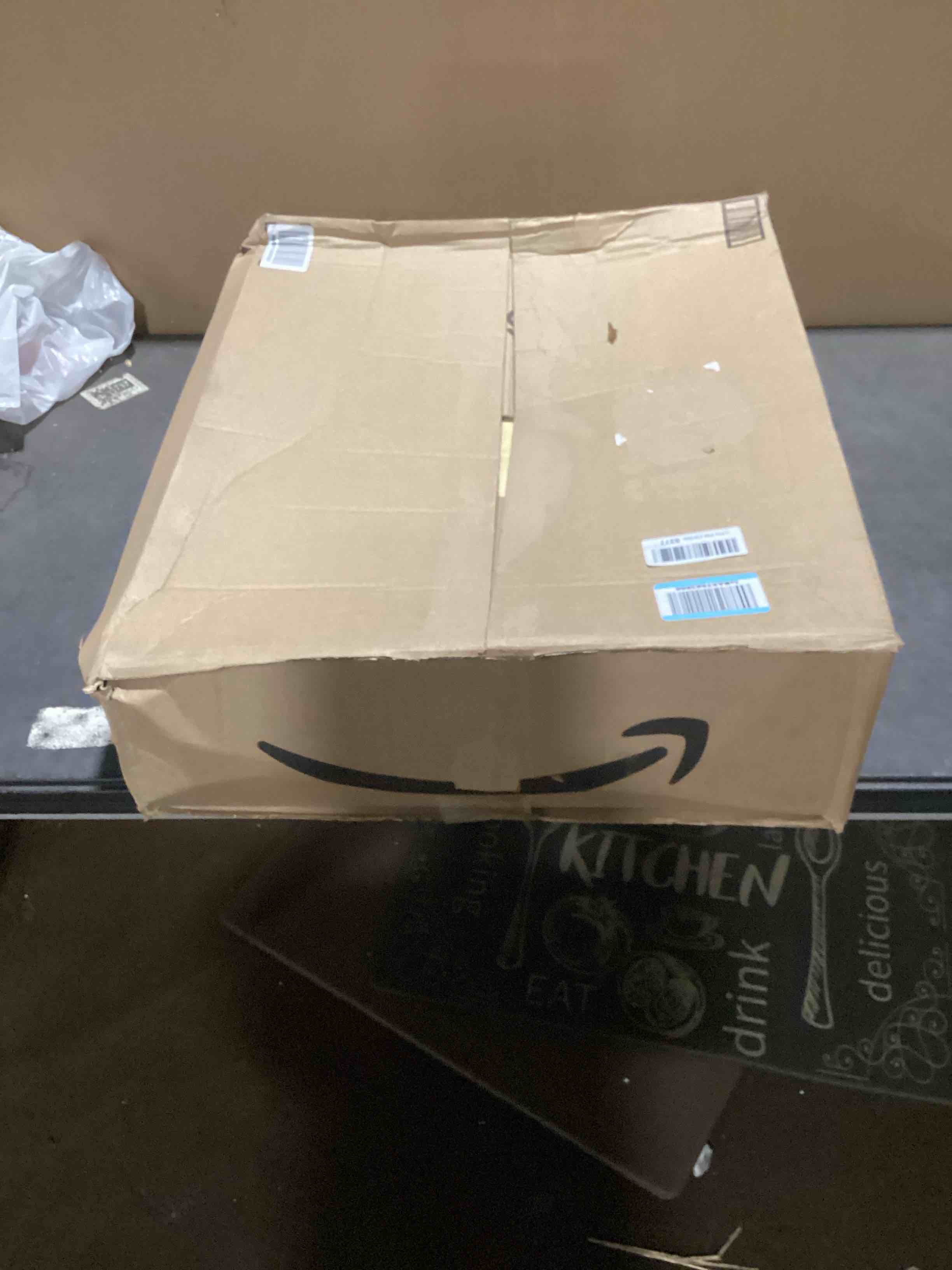 https://s3.amazonaws.com/lotting-images-prod/bidfta/GRA3561036_1751982431613.jpeg