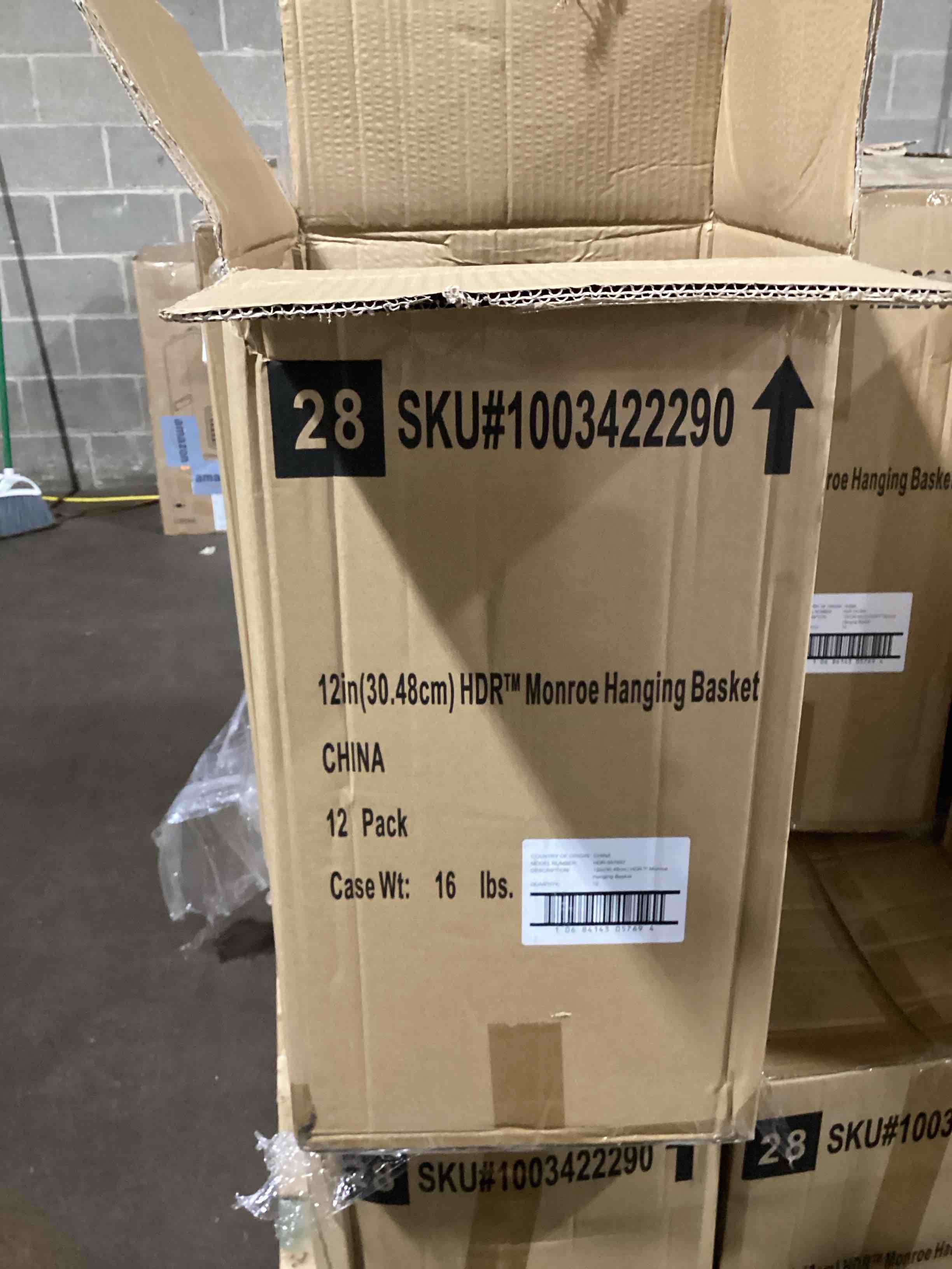 https://s3.amazonaws.com/lotting-images-prod/bidfta/GRA3561193_1752083023108.jpeg