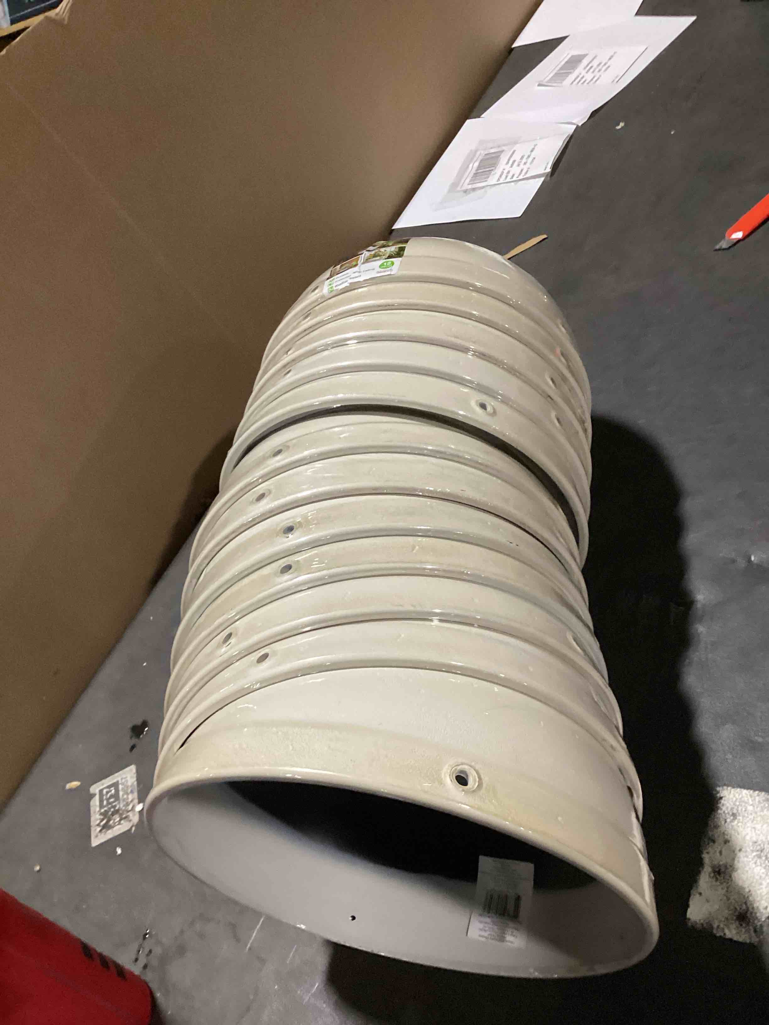 https://s3.amazonaws.com/lotting-images-prod/bidfta/GRA3561198_1752082997146.jpeg
