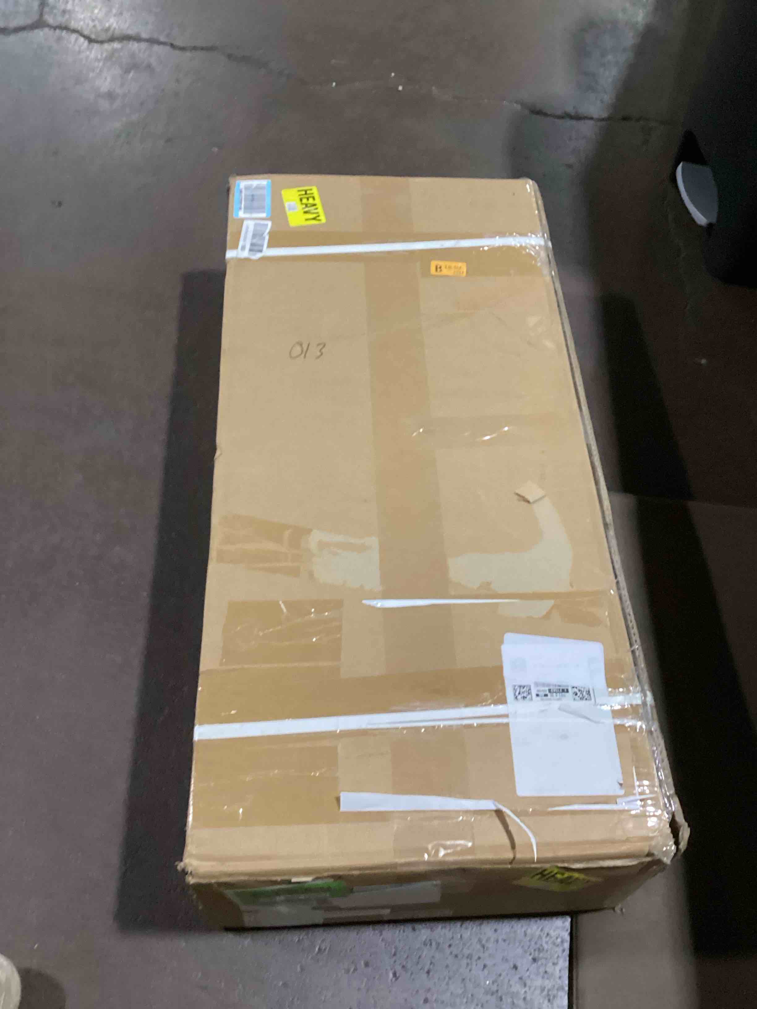 https://s3.amazonaws.com/lotting-images-prod/bidfta/GRA3561353_1752251619993.jpeg