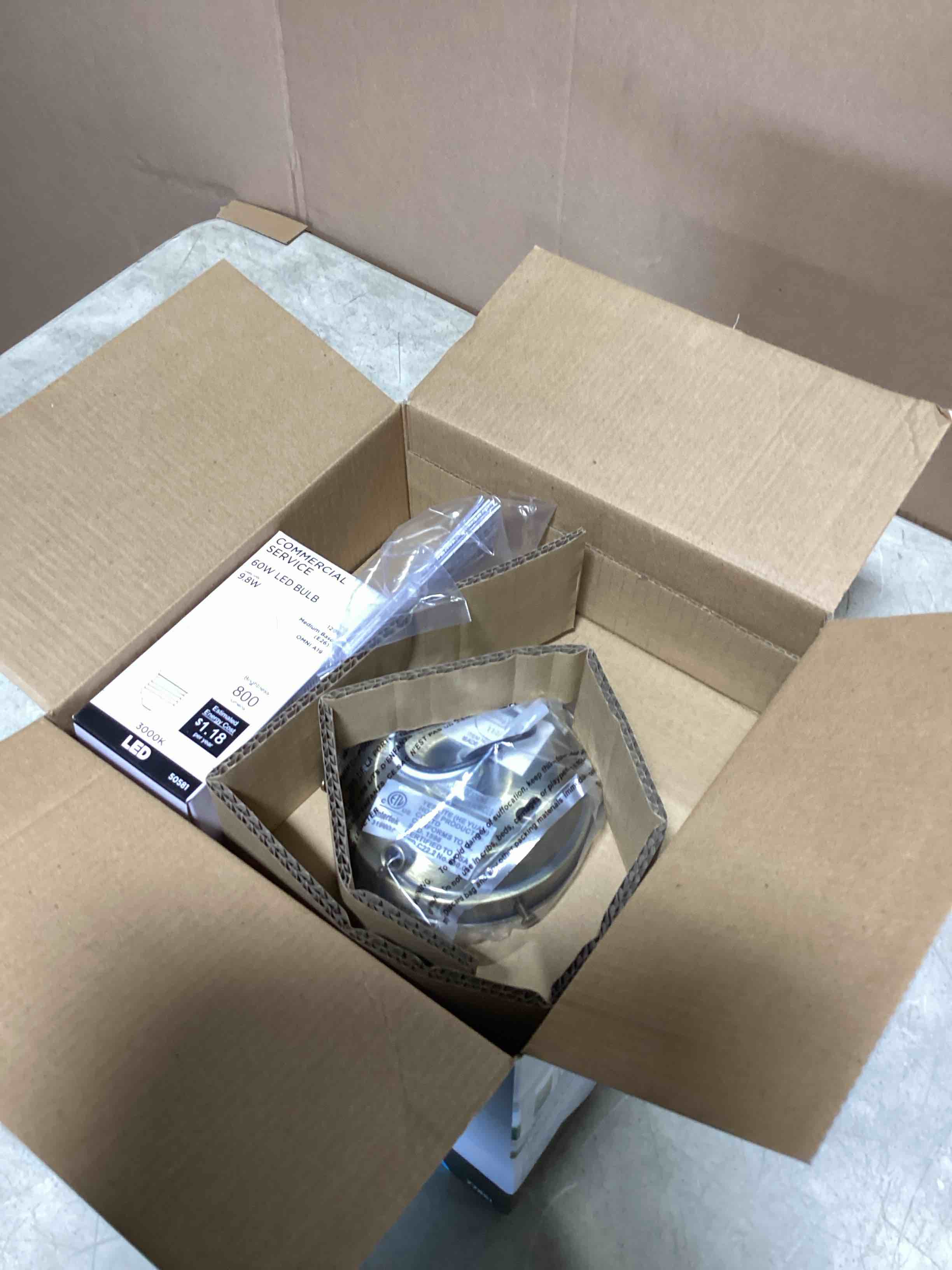 https://s3.amazonaws.com/lotting-images-prod/bidfta/GRA3562417_1750851617257.jpeg