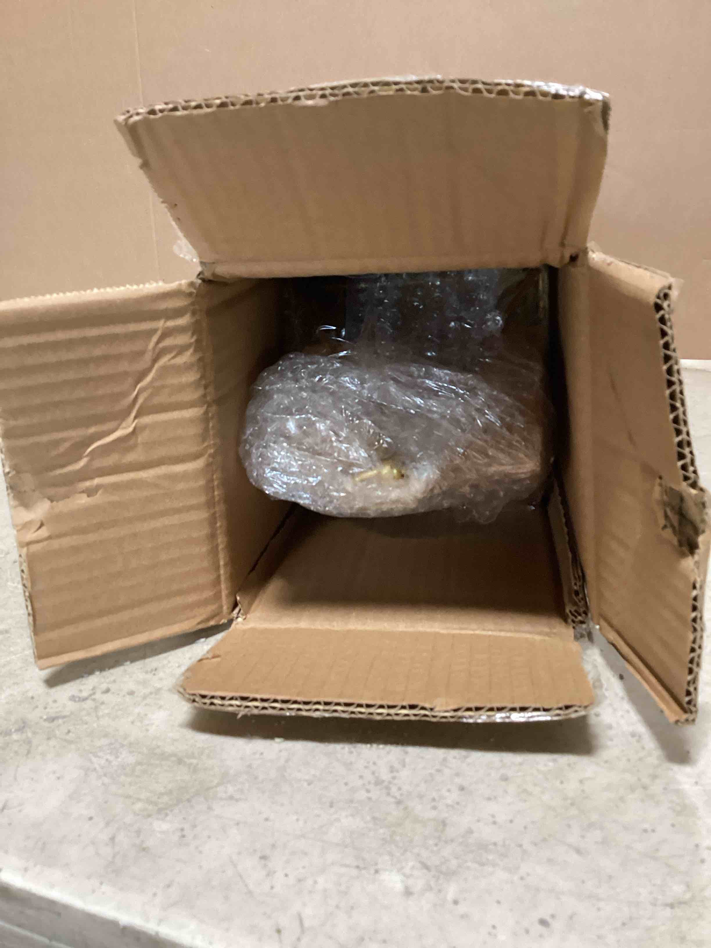 https://s3.amazonaws.com/lotting-images-prod/bidfta/GRA3562423_1750852407561.jpeg