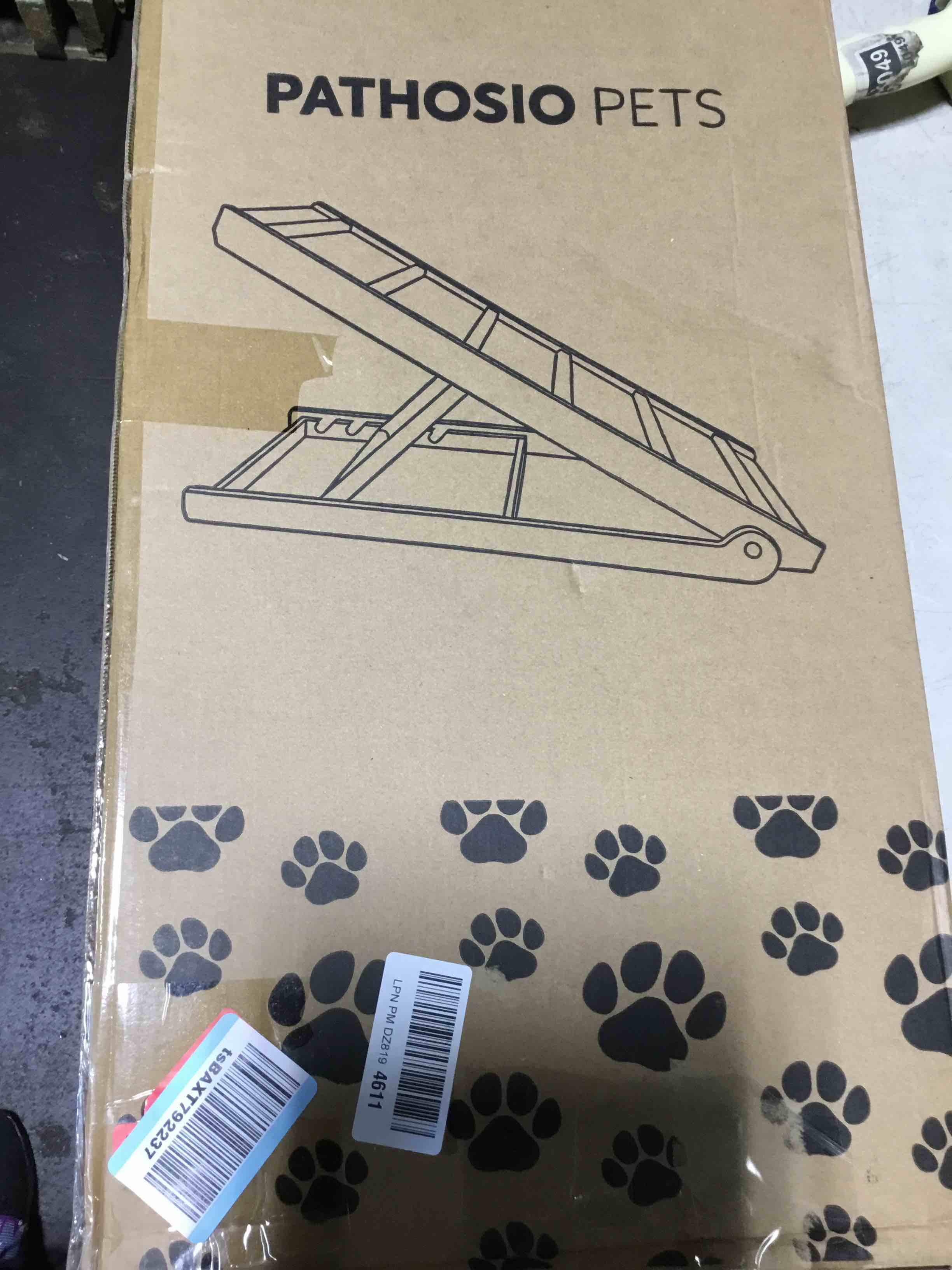 https://s3.amazonaws.com/lotting-images-prod/bidfta/GRA3562729_1751462582194.jpeg