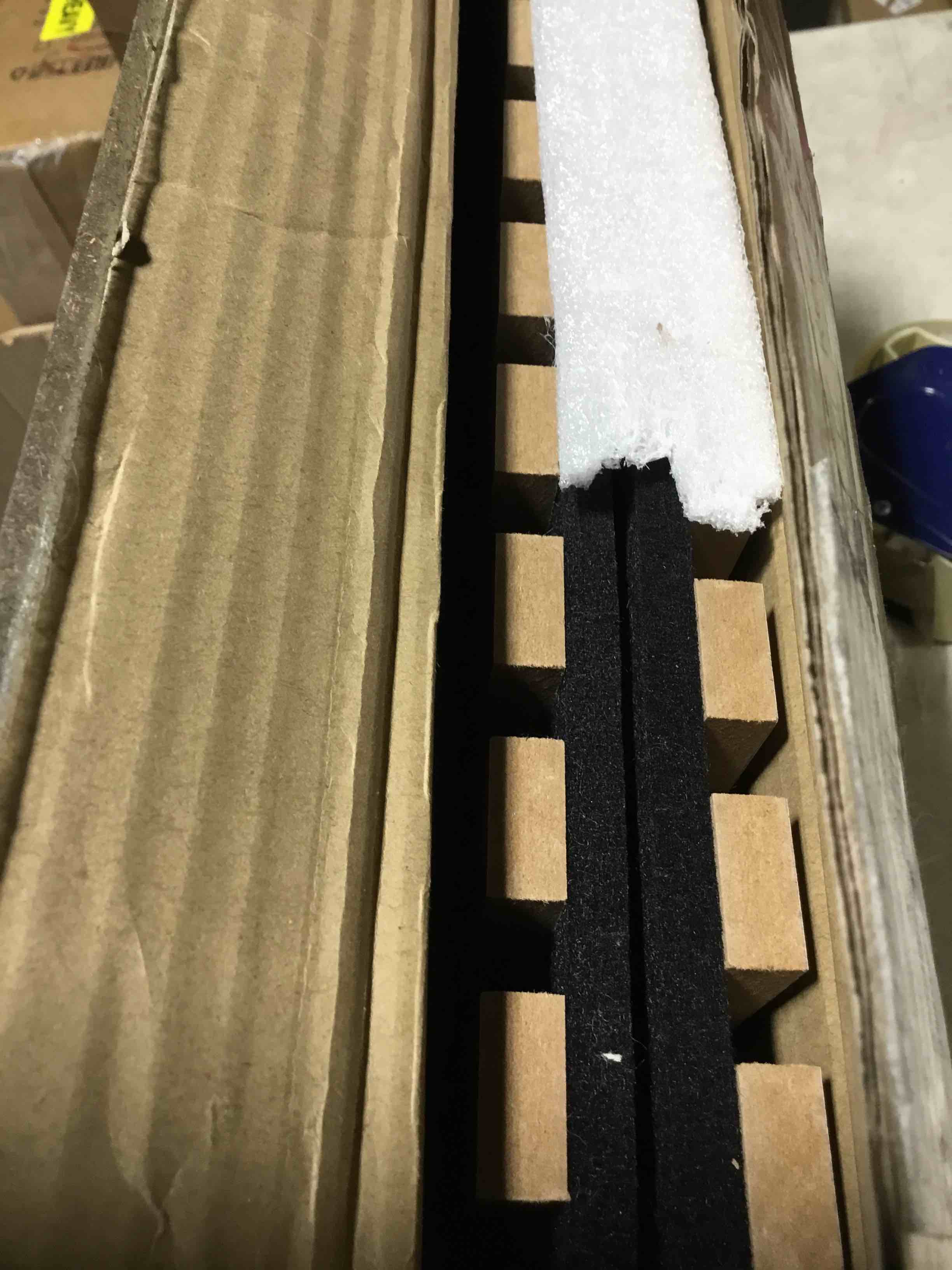 https://s3.amazonaws.com/lotting-images-prod/bidfta/GRA3562741_1751465441392.jpeg