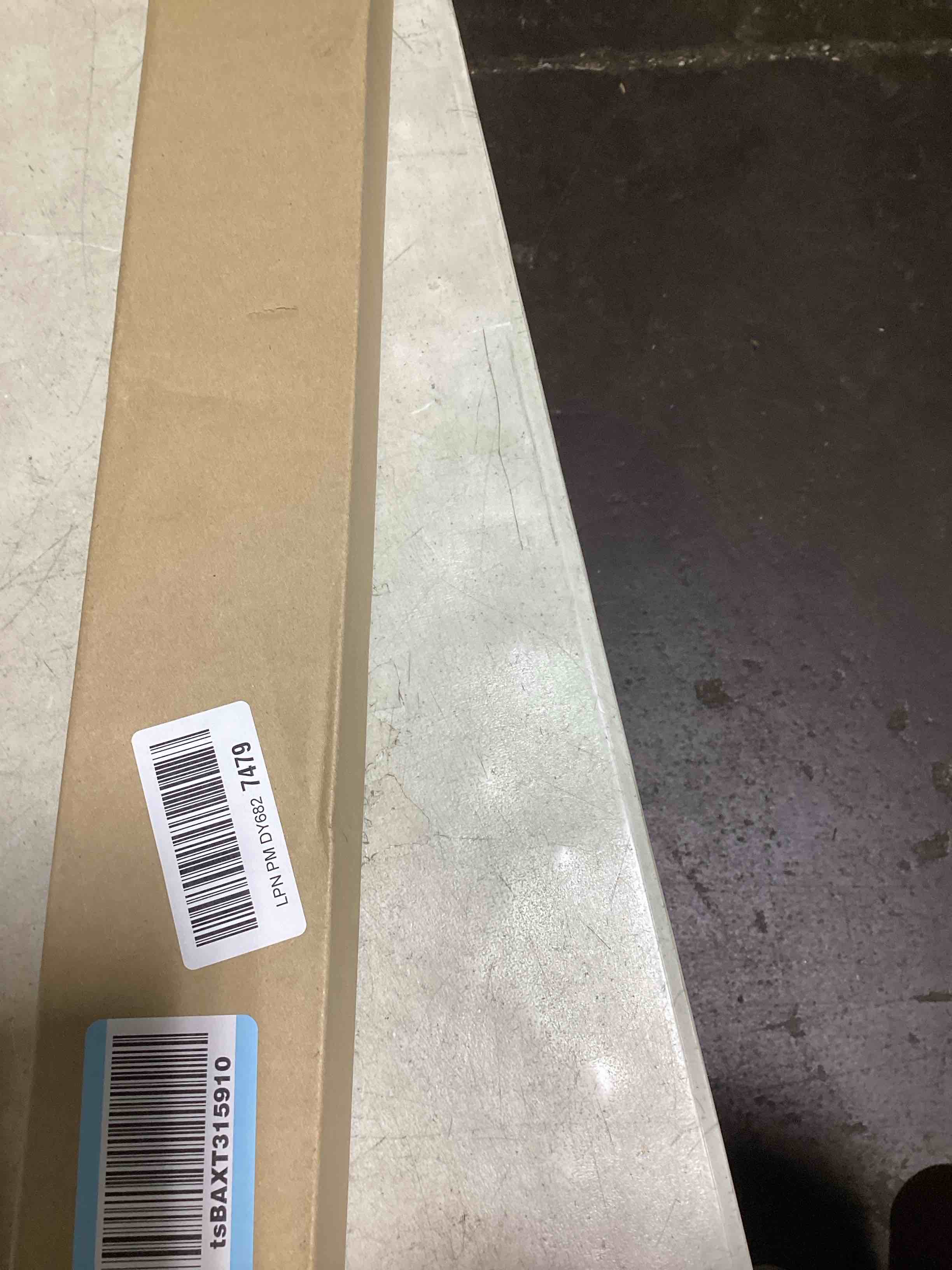 https://s3.amazonaws.com/lotting-images-prod/bidfta/GRA3562830_1751541701497.jpeg
