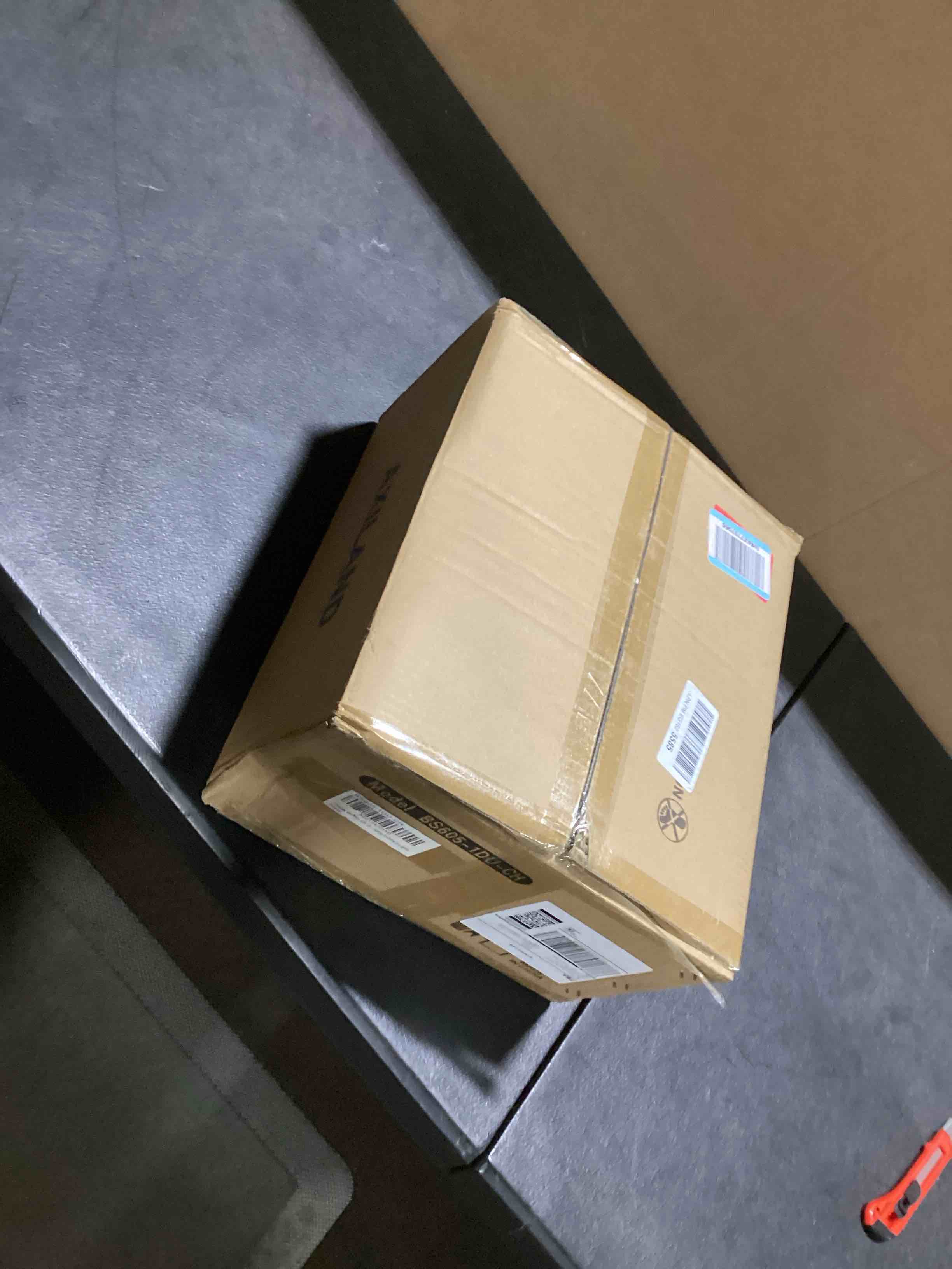 https://s3.amazonaws.com/lotting-images-prod/bidfta/GRA3565237_1751281993205.jpeg