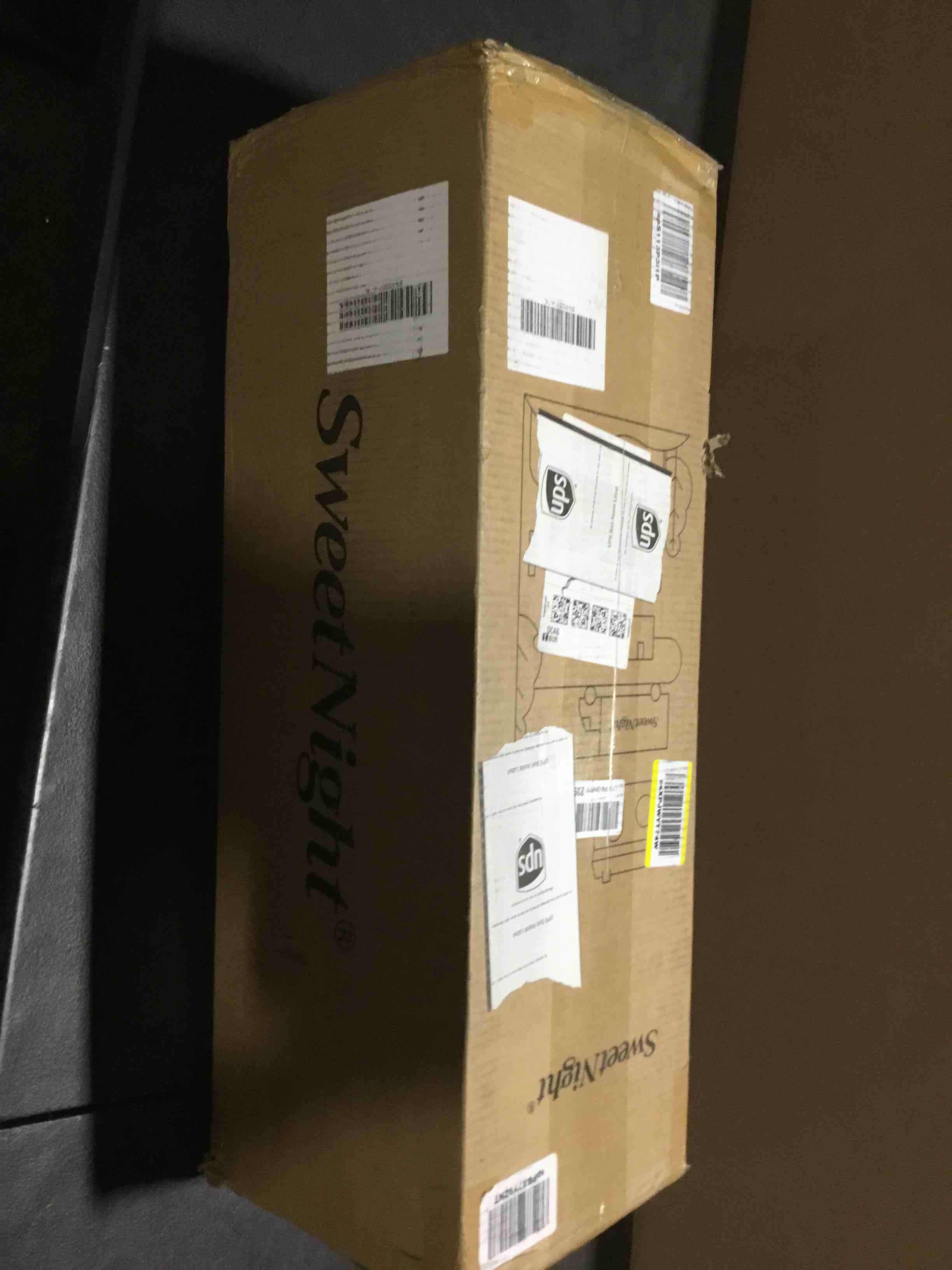 https://s3.amazonaws.com/lotting-images-prod/bidfta/GRA3565405_1751455010384.jpeg