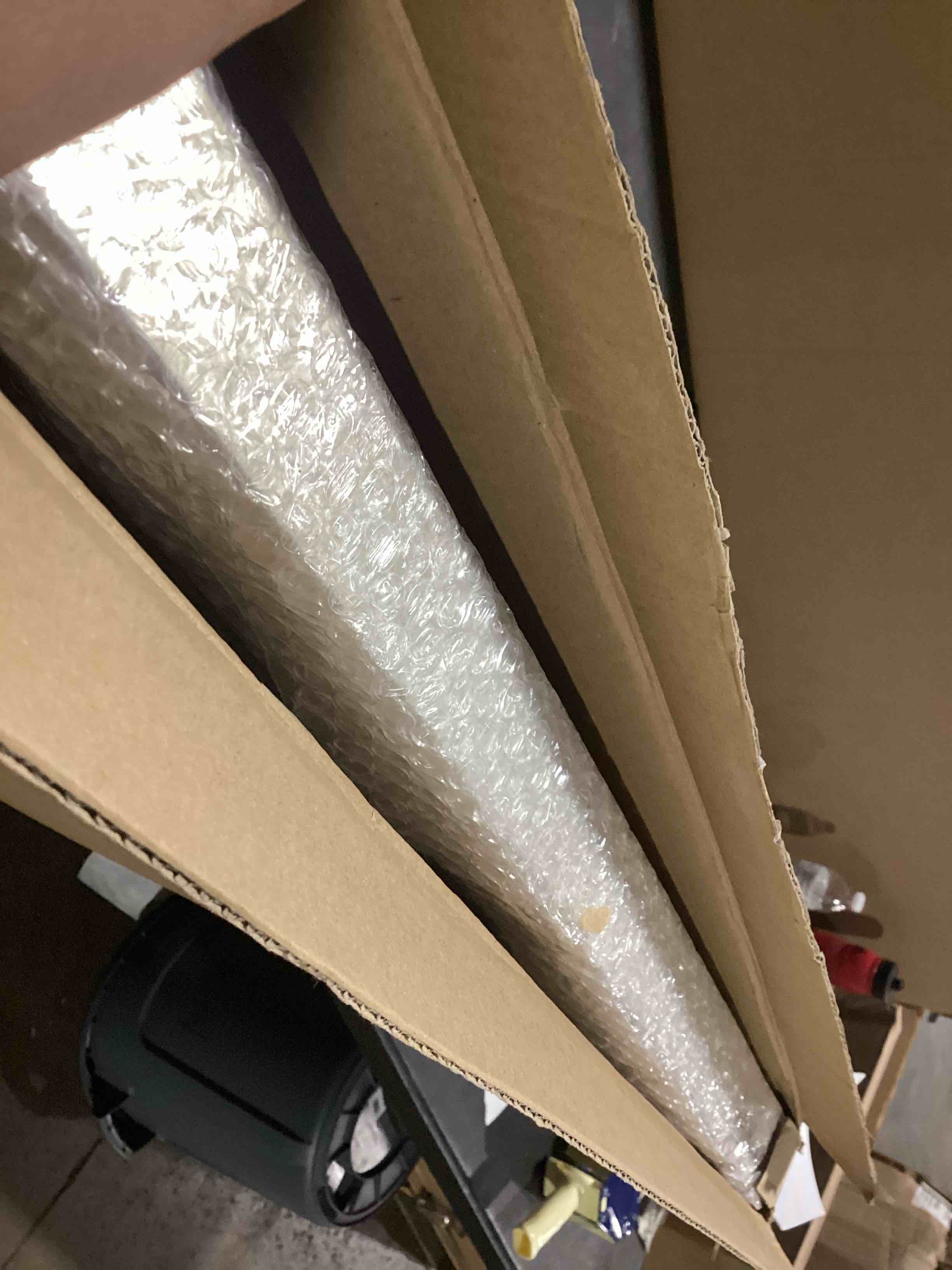 https://s3.amazonaws.com/lotting-images-prod/bidfta/GRA3565547_1751542373940.jpeg