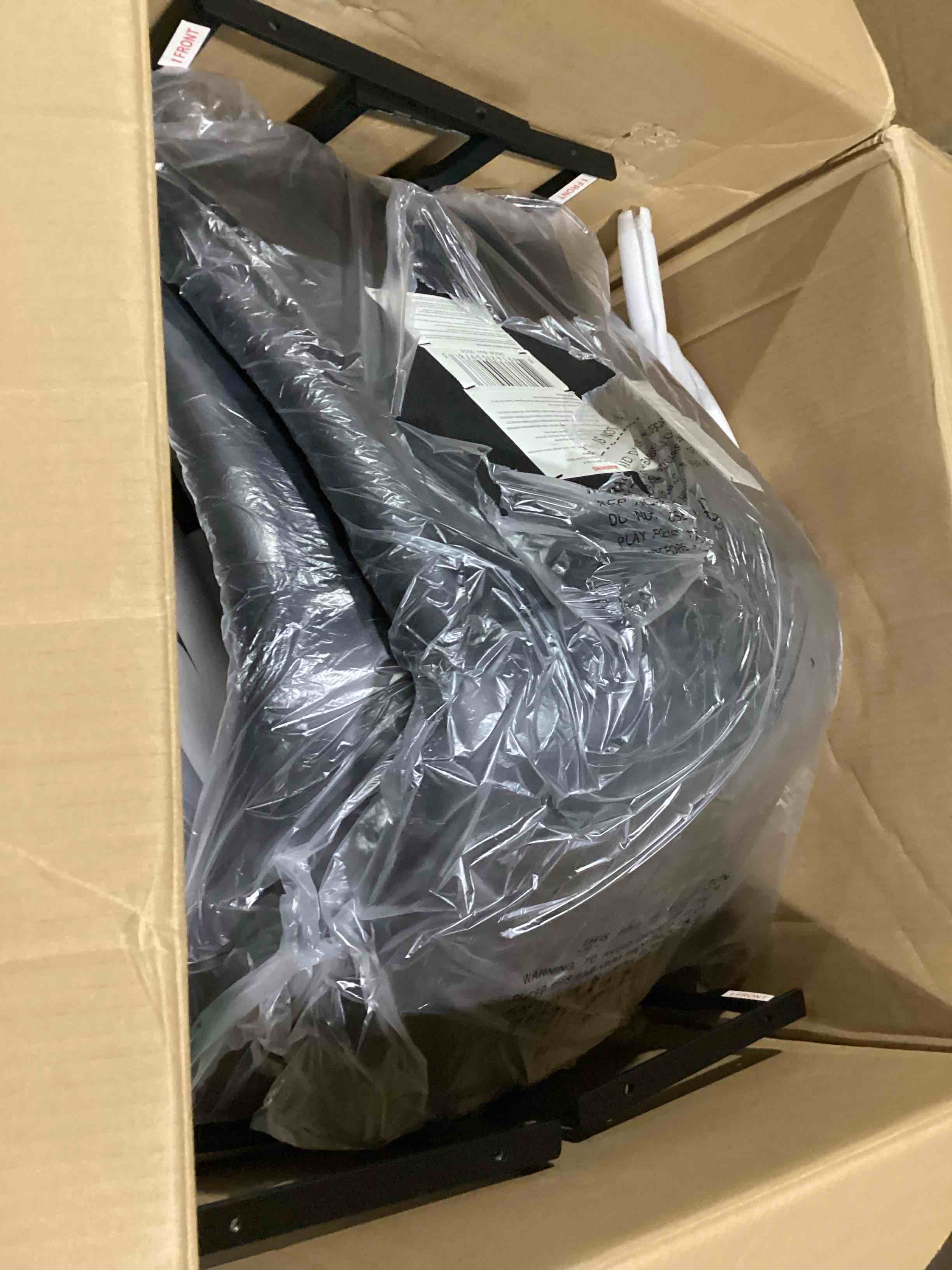 https://s3.amazonaws.com/lotting-images-prod/bidfta/GRA3565714_1752502816608.jpeg