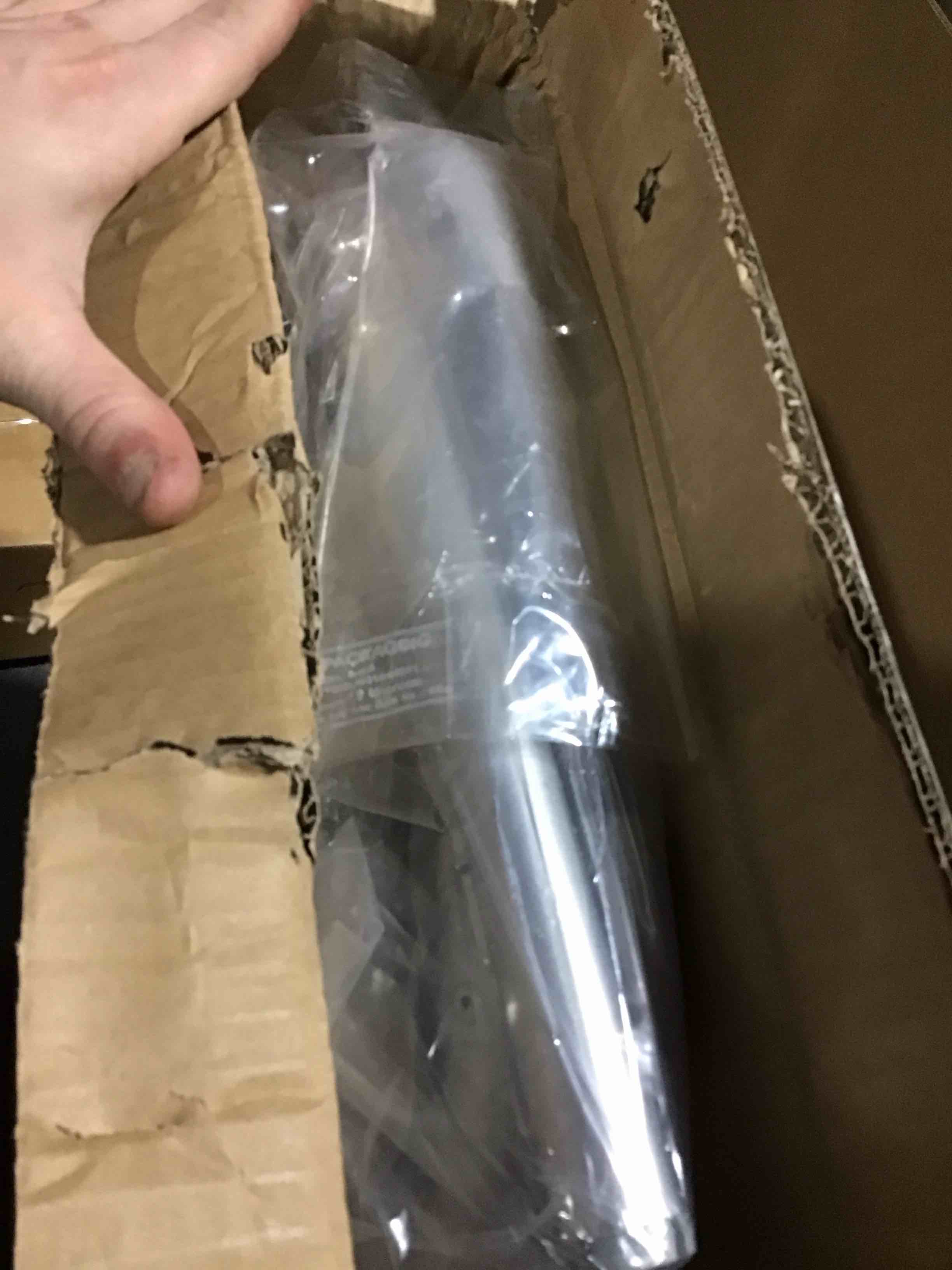 https://s3.amazonaws.com/lotting-images-prod/bidfta/GRA3565812_1752846029328.jpeg