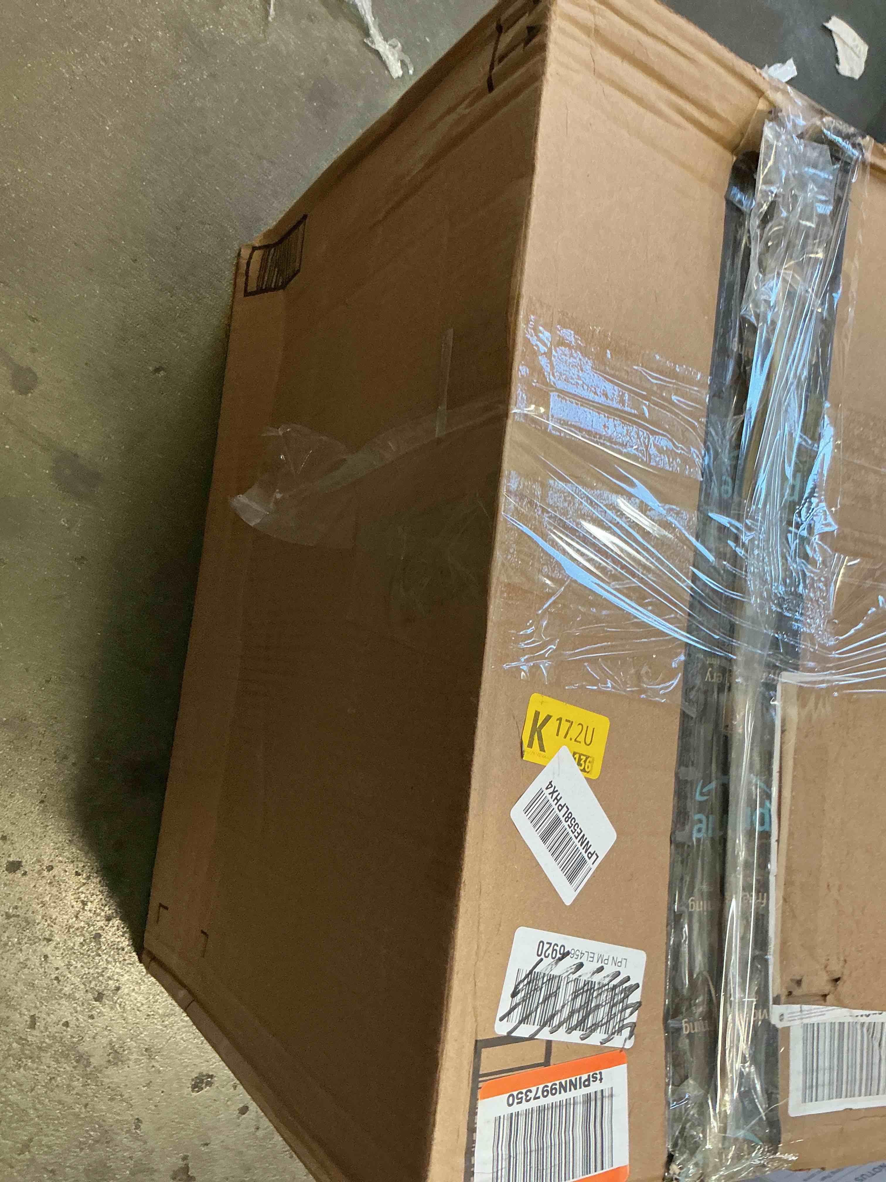 https://s3.amazonaws.com/lotting-images-prod/bidfta/GRA3592405_1760125588522.jpeg
