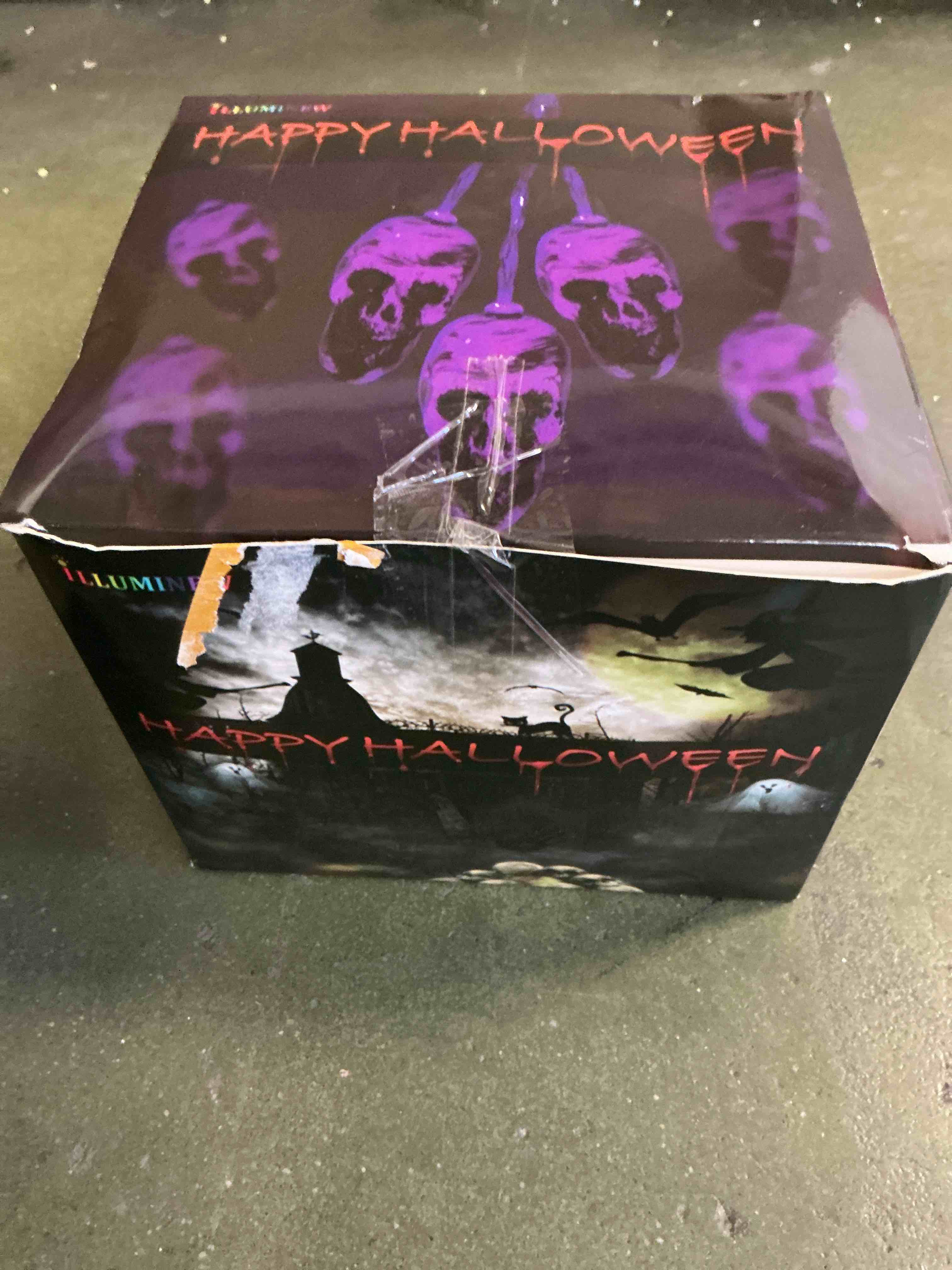 ILLUMINEW HAPPY HALLOWEEN SKULL LED LIGHTS  