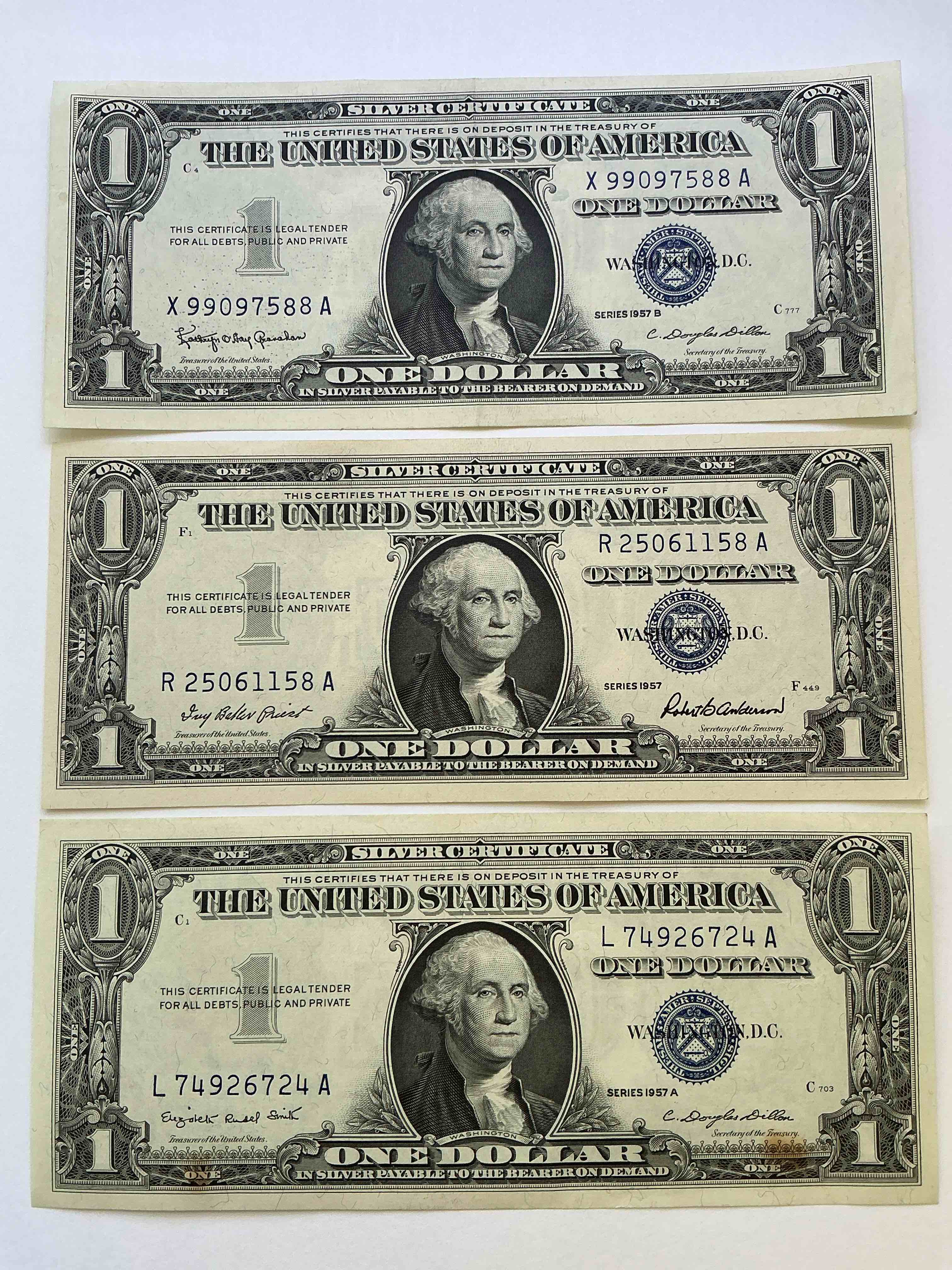 1957 Series Silver Certificates! Did You Know That Prior To 1964 One Dollar U.S. Paper Money Was Actually Redeemable For Silver Dollars?! Wow How Times Have Changed! Silver Certificates Were Produced From 1878 To 1964 & Are Still Considered Legal Tender At Face Value. Here Are Gorgeous, Circulated 1957 U.S. One Dollar Silver Certificate, With Highly Collectible "Blue Seal!* Own An Awesome Piece Of History!