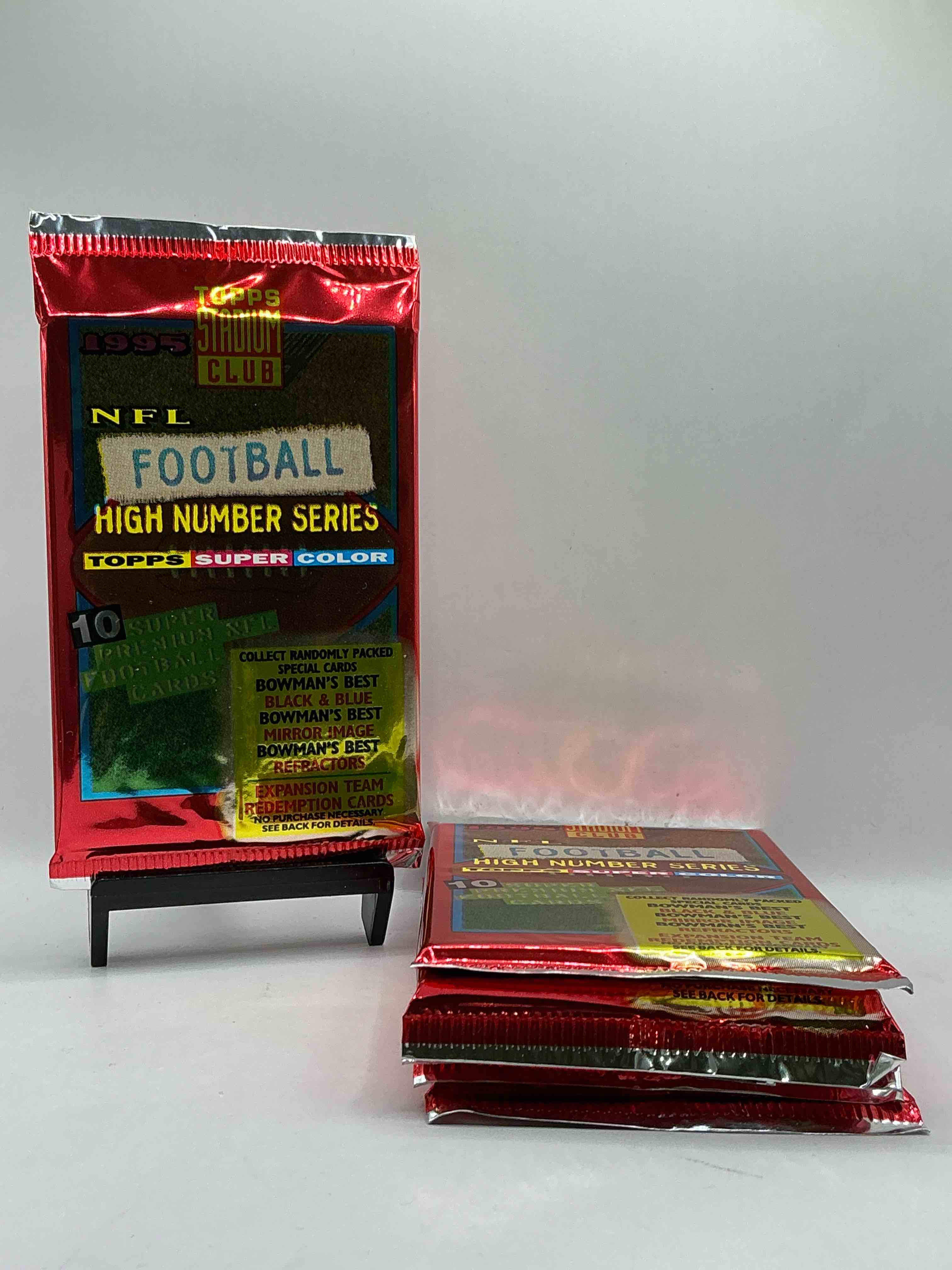 1995 Topps Stadium Club High Number Series! 10 Super Premium NFL Football Cards! Look For Stars, Legends & More! Collect Randomly Bowman’s Best, Black & Blue, Mirror Image Refractors & More!