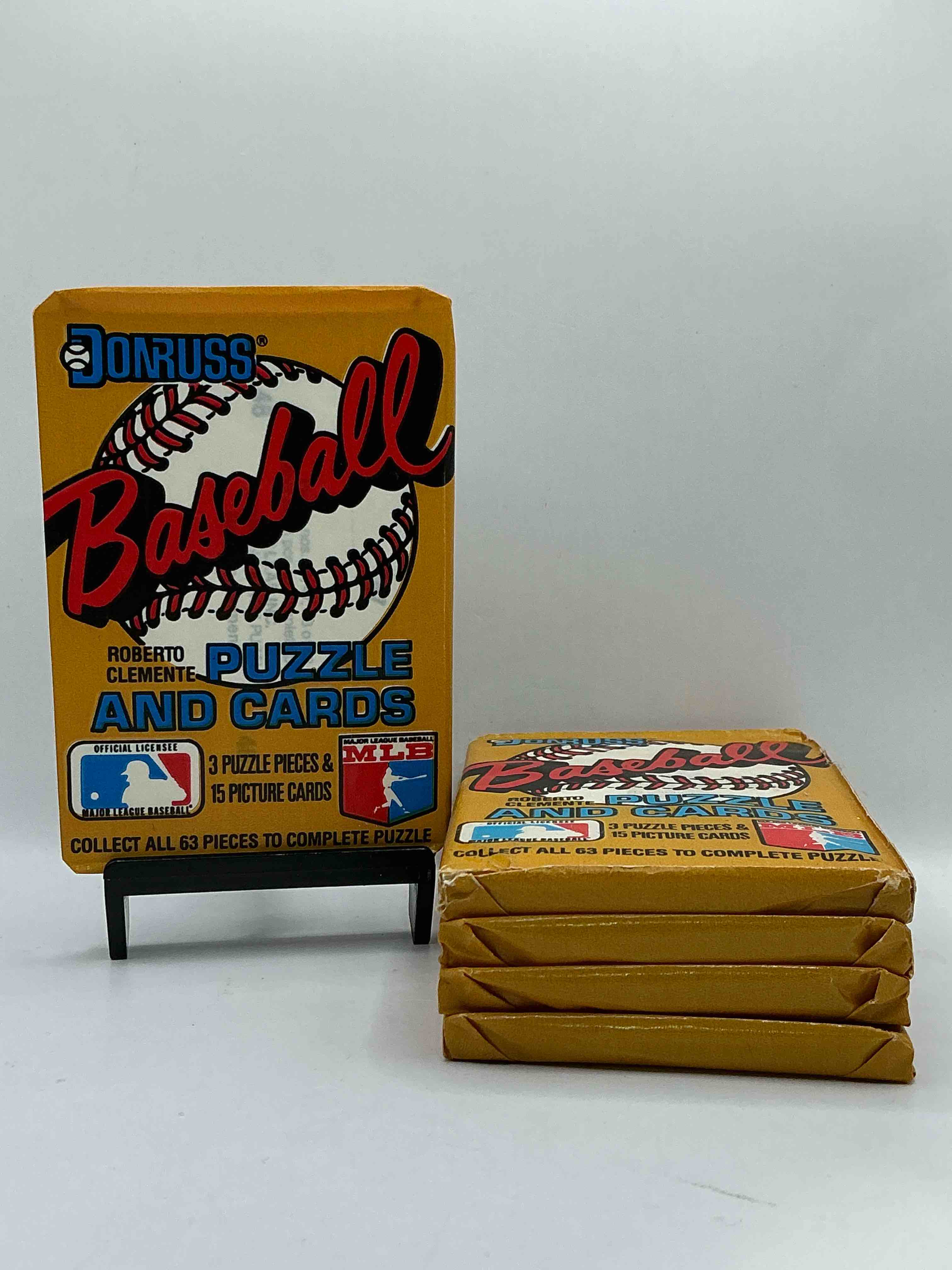 Absolutely Fully Loaded! 1987 Donruss Baseball Unopened Collectible Sports Trading Card Wax Pack, Direct From Original Retail Case. This Year Is Loaded With Rookies! Search For Rookies From Greg Maddox (PSA 10 Value $200+), Barry Bonds (PSA 10 Value $150+), Bo Jackson (PSA 10 Value $175+), Mark McGwire Rated Rookie & More! These Packs Are Drying Up & Getting Very Hard To Find!