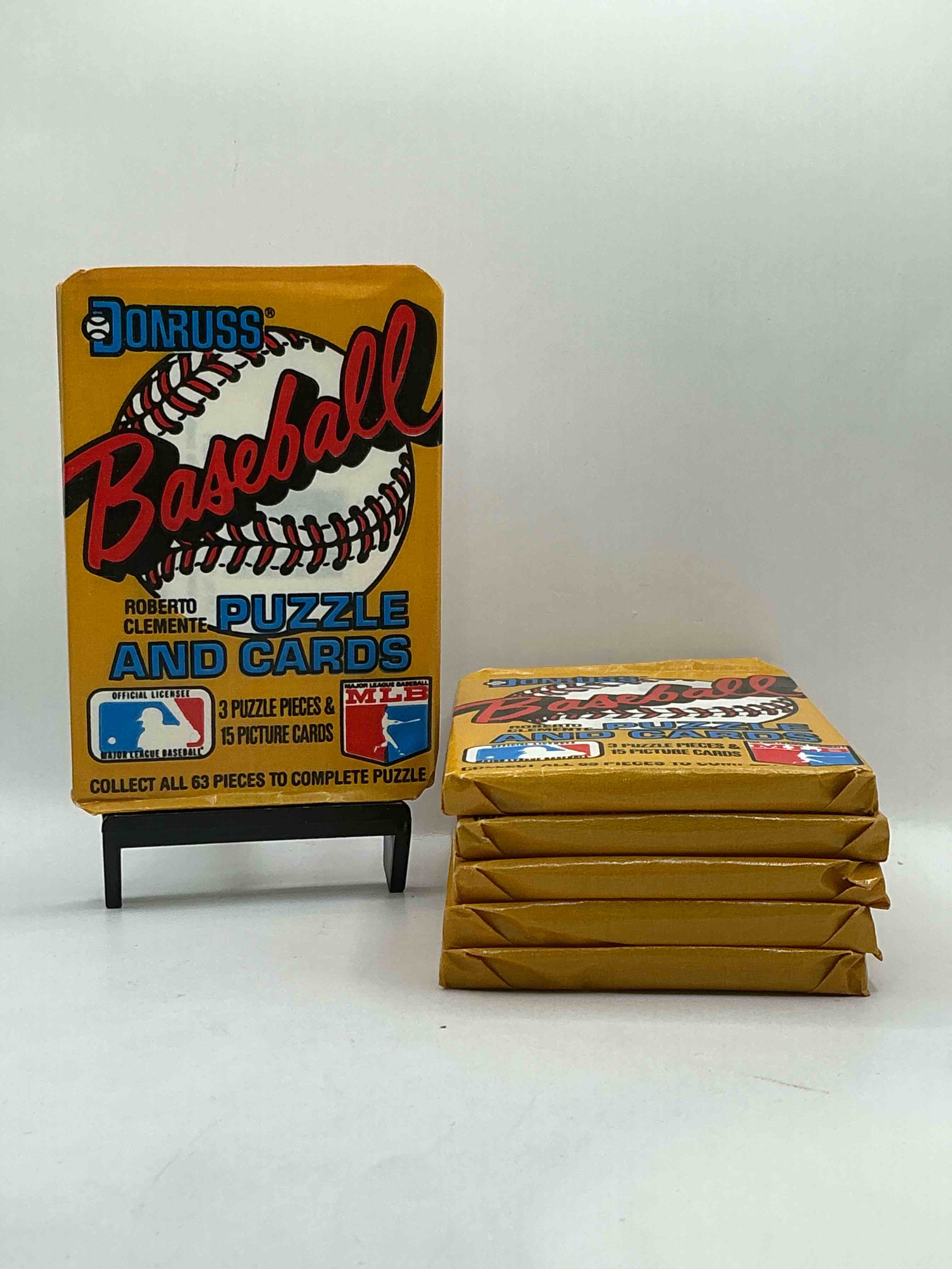 Absolutely Fully Loaded! 1987 Donruss Baseball Unopened Collectible Sports Trading Card Wax Pack, Direct From Original Retail Case. This Year Is Loaded With Rookies! Search For Rookies From Greg Maddox (PSA 10 Value $200+), Barry Bonds (PSA 10 Value $150+), Bo Jackson (PSA 10 Value $175+), Mark McGwire Rated Rookie & More! These Packs Are Drying Up & Getting Very Hard To Find!