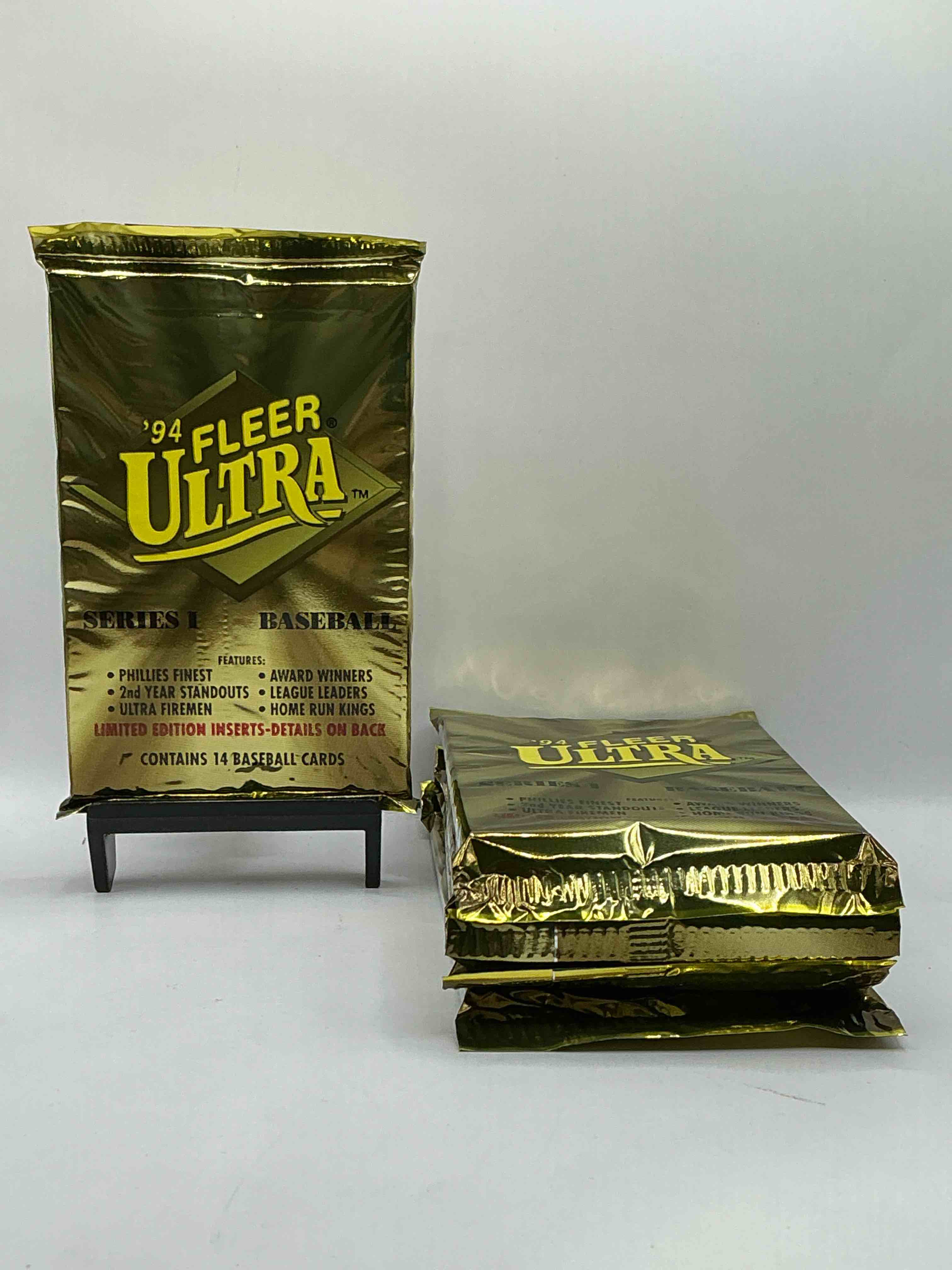 Special Limited Edition Inserts! 1994 Fleer Baseball Unopened Packs! These Packs Have The Possibility Of Containing Rare League Leaders, Phillies, Home Run & Other Special Edition Inserts! Wow! Search For Griffey Jr & More!