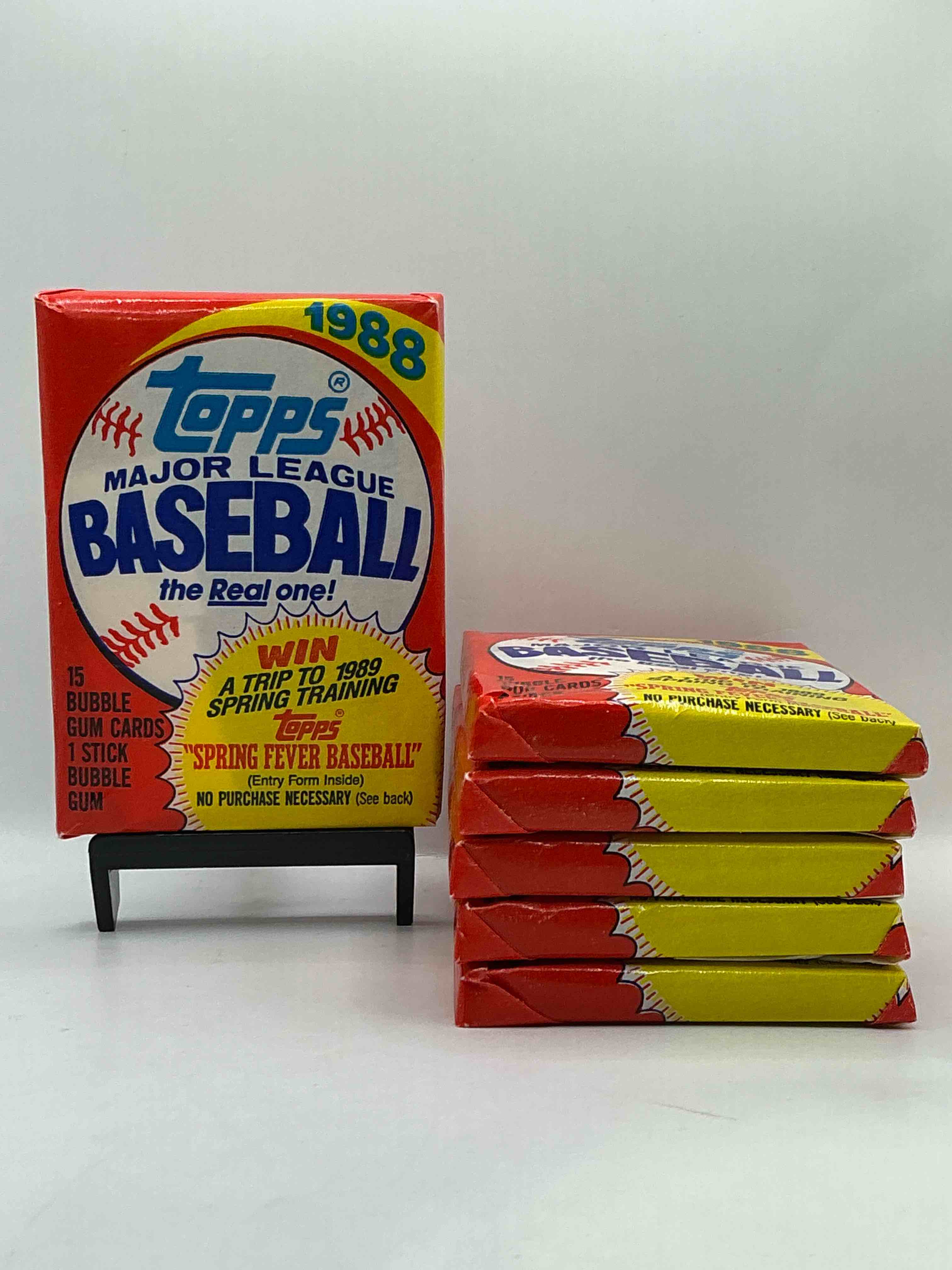 80's Baseball Fan's Rejoice! 1988 Topps Baseball Unopened Wax Packs Full Of Collectible Trading Cards! Search For Valuable Don Mattingly "World Of Baseball" & Nolan Ryan Cards Worth Hundreds In Perfect Condition!