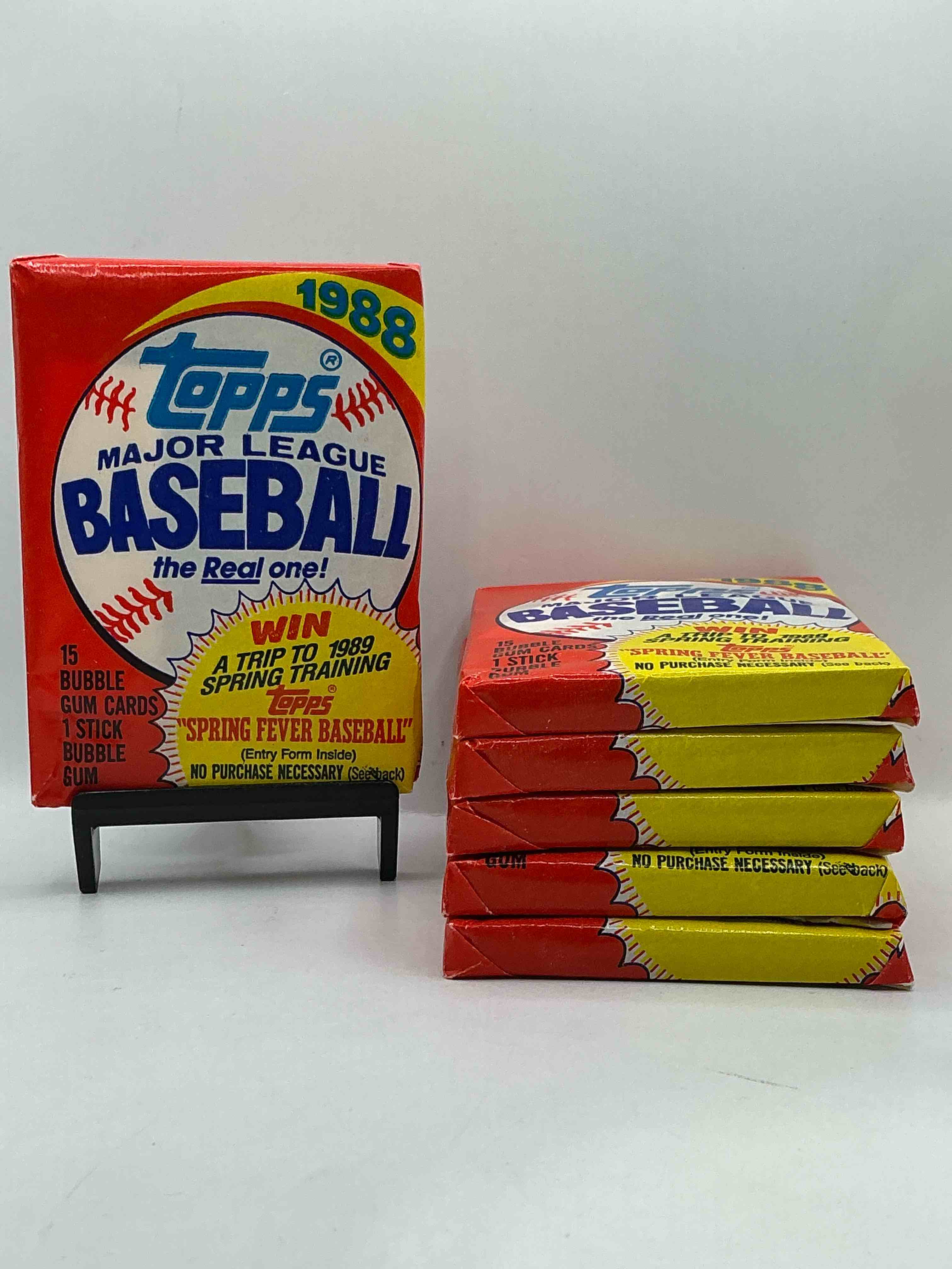 80's Baseball Fan's Rejoice! 1988 Topps Baseball Unopened Wax Packs Full Of Collectible Trading Cards! Search For Valuable Don Mattingly "World Of Baseball" & Nolan Ryan Cards Worth Hundreds In Perfect Condition!