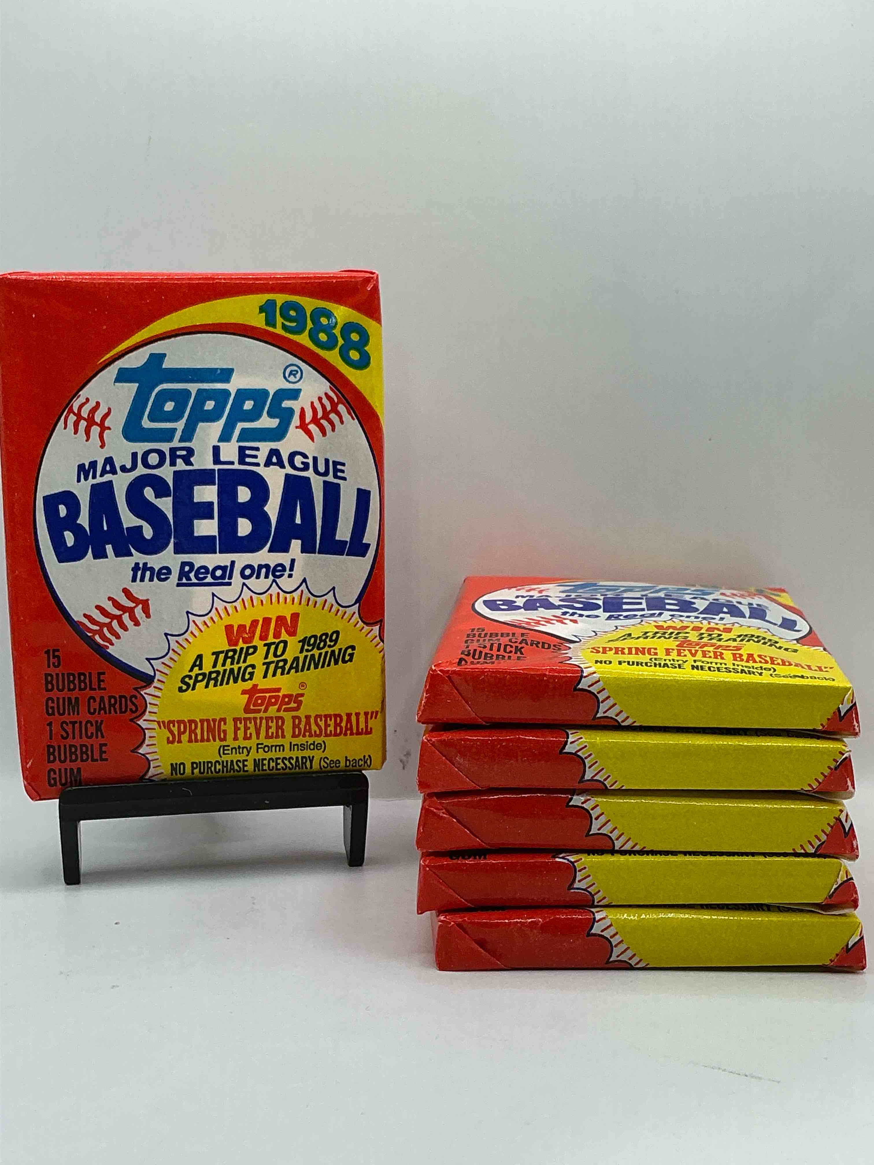 80's Baseball Fan's Rejoice! 1988 Topps Baseball Unopened Wax Packs Full Of Collectible Trading Cards! Search For Valuable Don Mattingly "World Of Baseball" & Nolan Ryan Cards Worth Hundreds In Perfect Condition!
