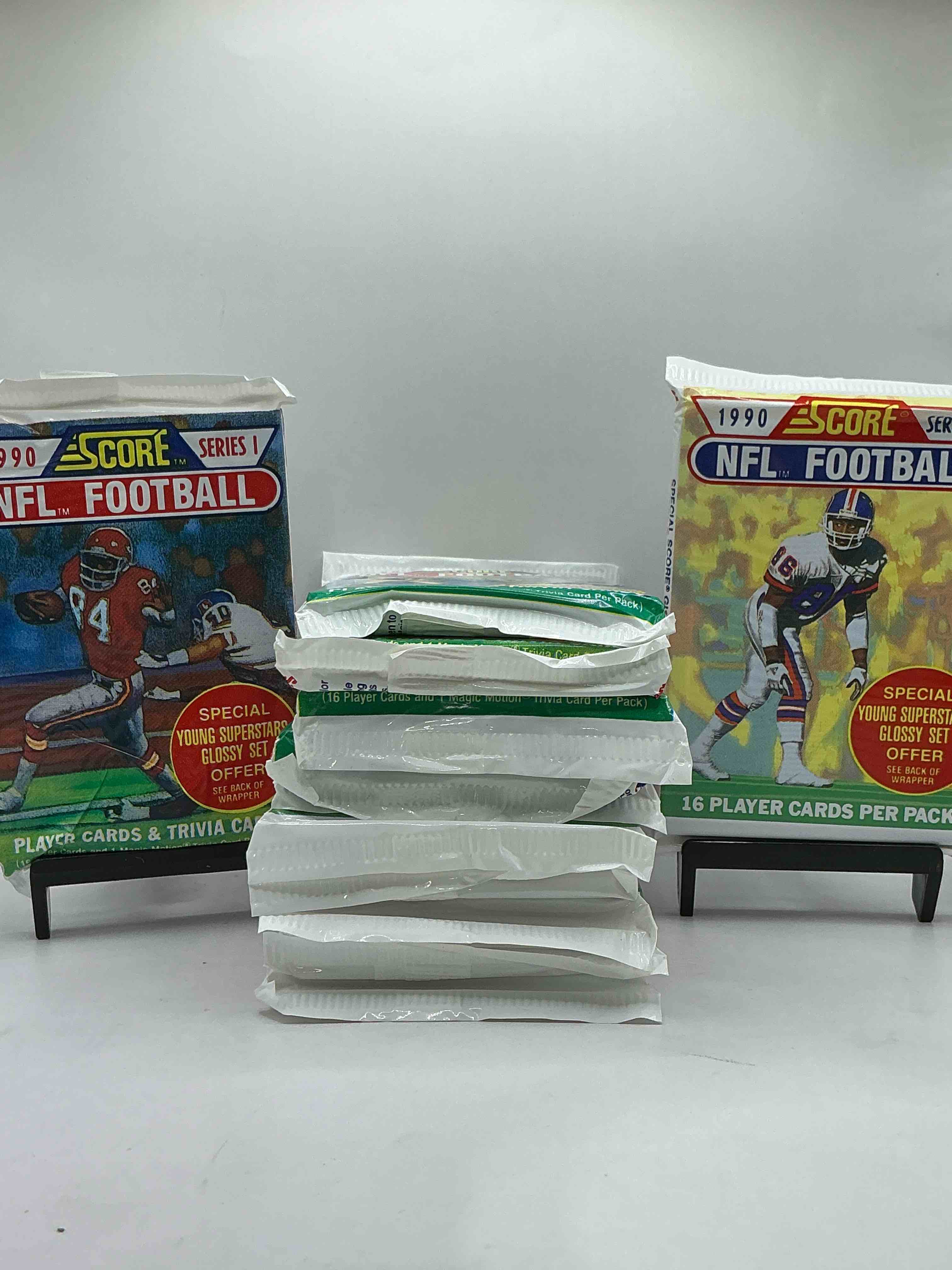 Emmitt Smith Rookie!? In Perfect Condition Worth Hundreds! 1990 Score Football Unopened Collectible Sports Card Packs! Direct From Original Bax! Look For Valuable Emmitt Smith Rookie Cards! Let The Search Begin!
