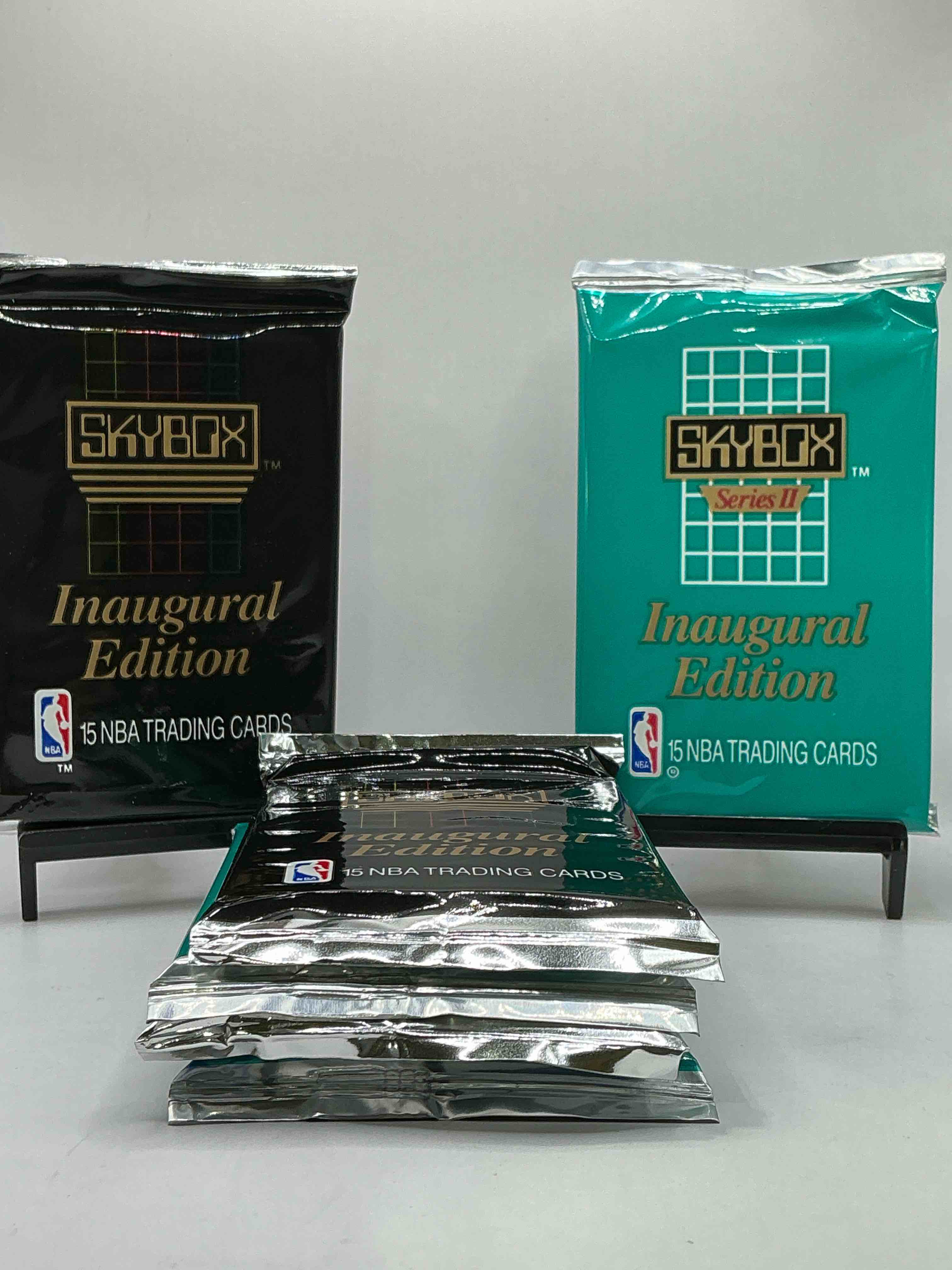 Michael Jordan, Magic Johnson & More! Search For So Many NBA Legends & Stars! 1990-91 Skybox Series Il Unopened Pocks! Direct From Original Box! These Packs Are Sought After For Ther Eye-Catching Teal Look & Awesome Cards! Search For Valuable Michael Jordan, Larry Bird & Magic Johnson Cards! Along With Other Stars!