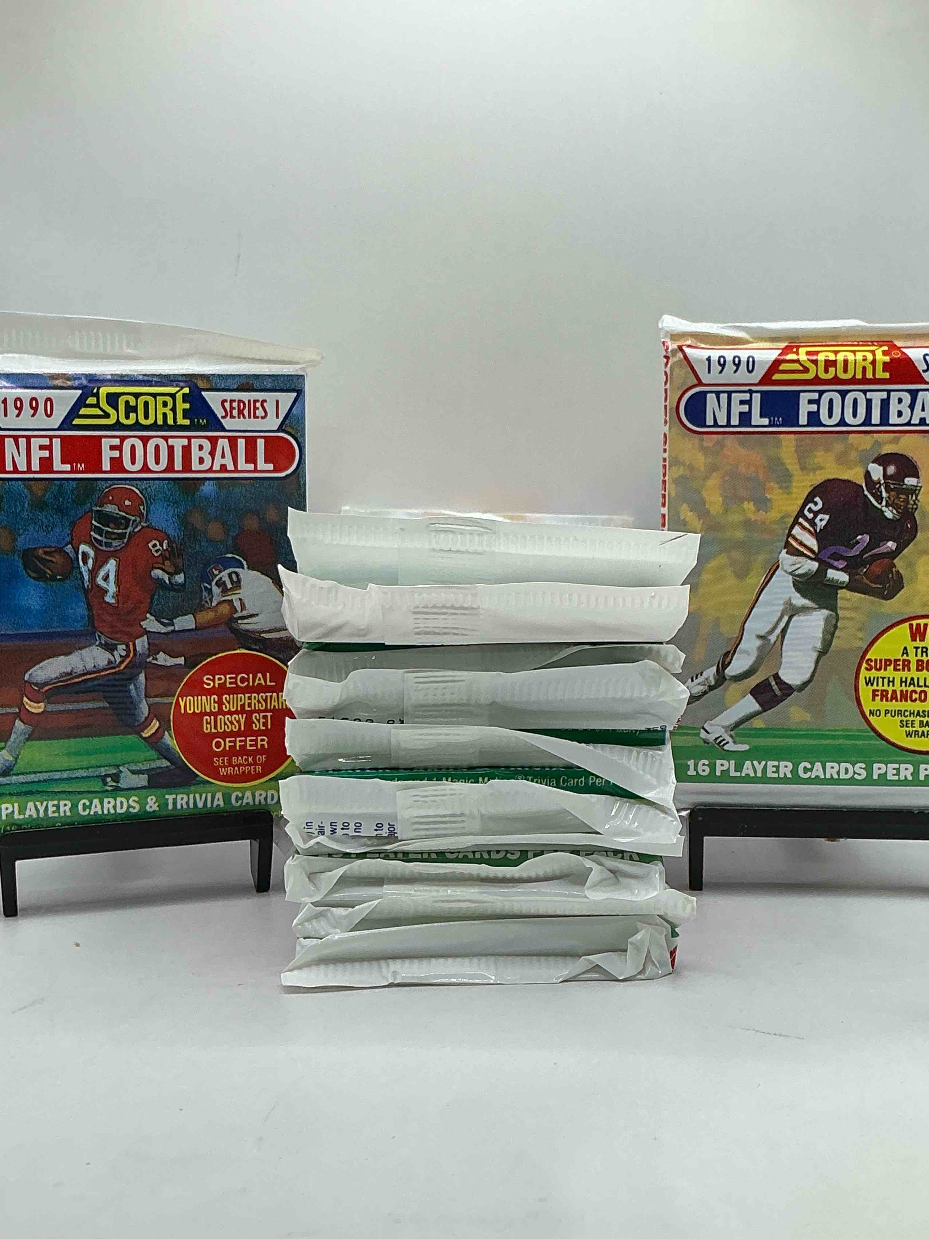 Barry Sanders, Joe Montana, Jerry Rice!? In Perfect Condition Worth Hundreds! 1990 Score Football Unopened Collectible Sports Card Packs! Direct From Original Bax! Look For Valuable Emmitt Smith Rookie Cards! Let The Search Begin!