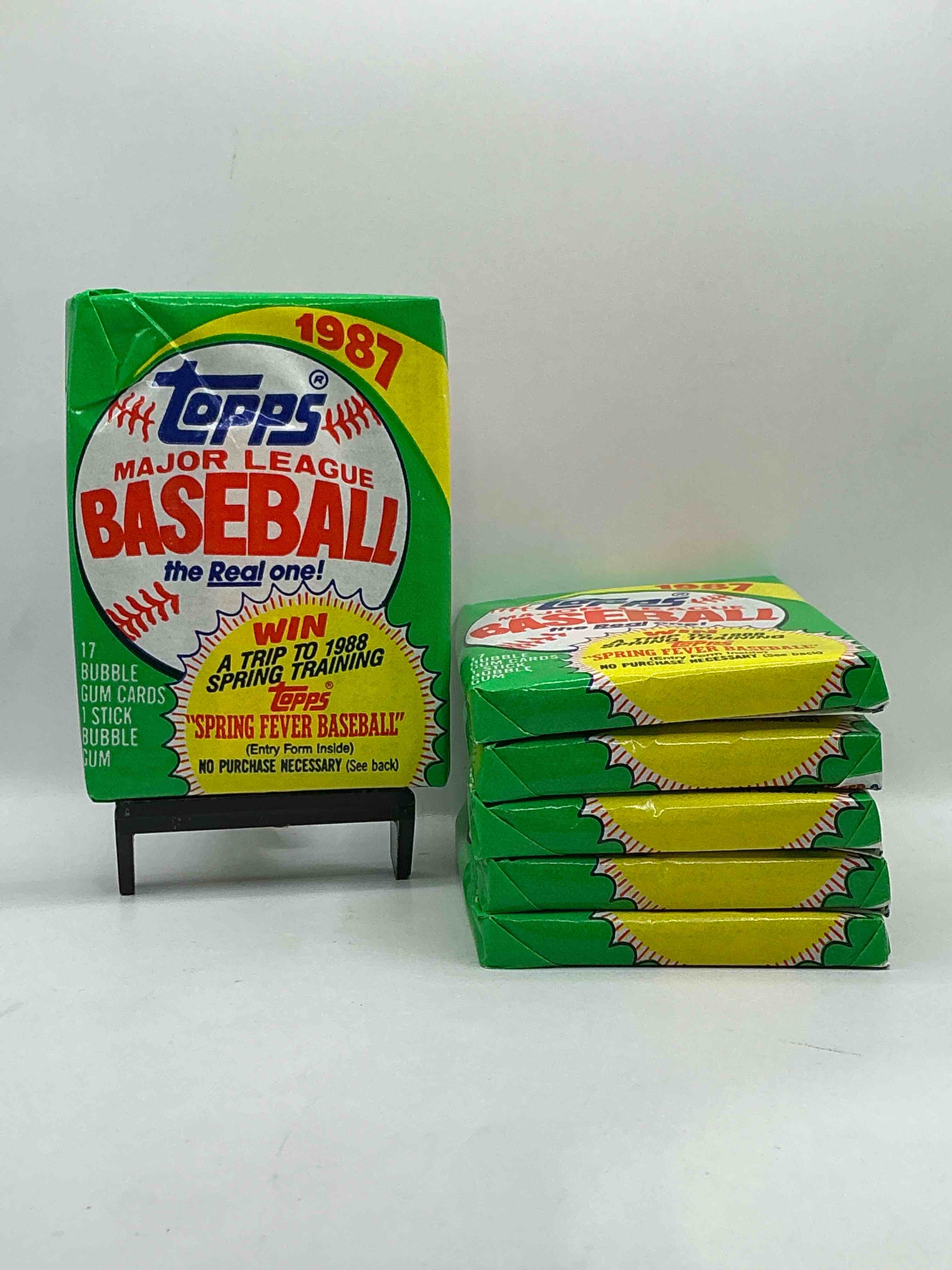 Loaded! 1987 Topps Baseball Unopened Sports Card Collectible Wax Pack, Direct From Original Retail Case! 1987 Topps Baseball Is A Loaded Year With Rookie Cards From Barry Bonds (PSA 10 $300+), Bo Jackson, Jose Canseco & More! Excellent Condition!
